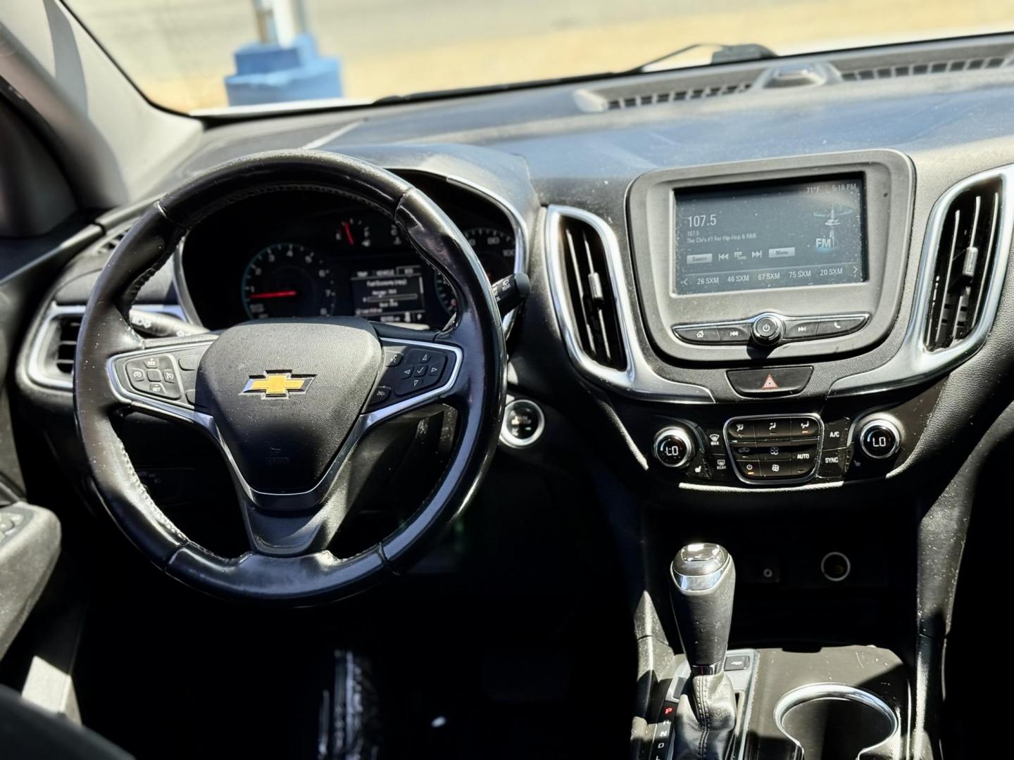 2018 WHITE Chevrolet Equinox LT AWD (3GNAXTEX0JS) with an 2.0L L4 DOHC 16V TURBO engine, 6A transmission, located at 7600 S Western Ave., Chicago, IL, 60620, (773) 918-3980, 0.000000, 0.000000 - Photo#9