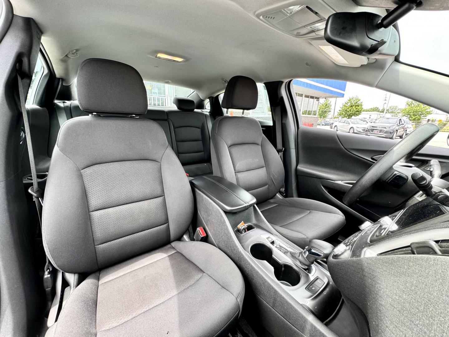 2023 WHITE Chevrolet Malibu 1LT (1G1ZD5ST2PF) with an 1.5L L4 DOHC 16V engine, 6A transmission, located at 7600 S Western Ave., Chicago, IL, 60620, (773) 918-3980, 0.000000, 0.000000 - Photo#9