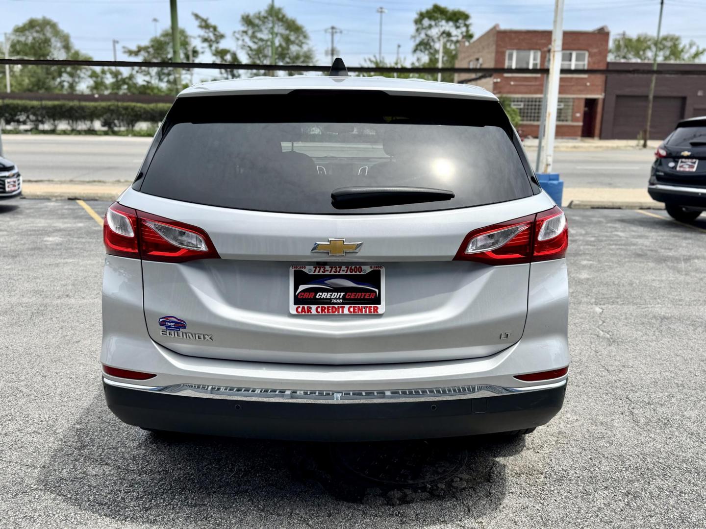 2020 GRAY Chevrolet Equinox LT 2WD (2GNAXJEV8L6) with an 1.5L L4 DIR DOHC 16V TURBO engine, 6A transmission, located at 7600 S Western Ave., Chicago, IL, 60620, (773) 918-3980, 0.000000, 0.000000 - Photo#3