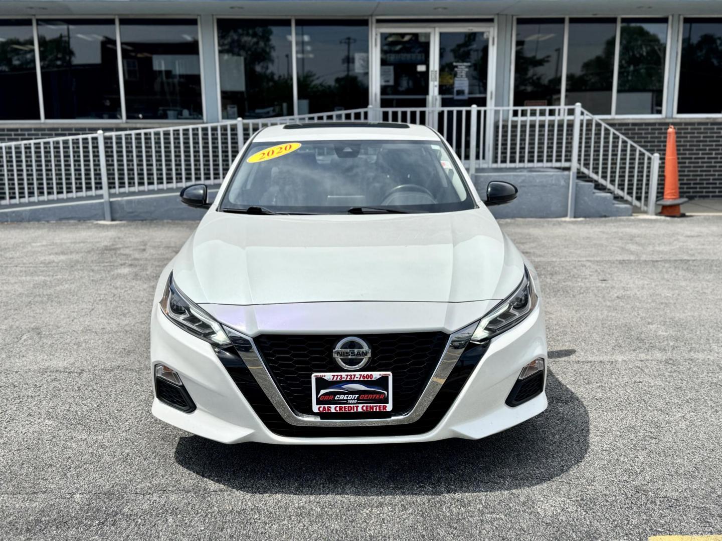 2020 WHITE Nissan Altima 2.5 SR (1N4BL4CV8LC) with an 2.5L L4 DOHC 16V engine, CVT transmission, located at 7600 S Western Ave., Chicago, IL, 60620, (773) 918-3980, 0.000000, 0.000000 - Photo#1