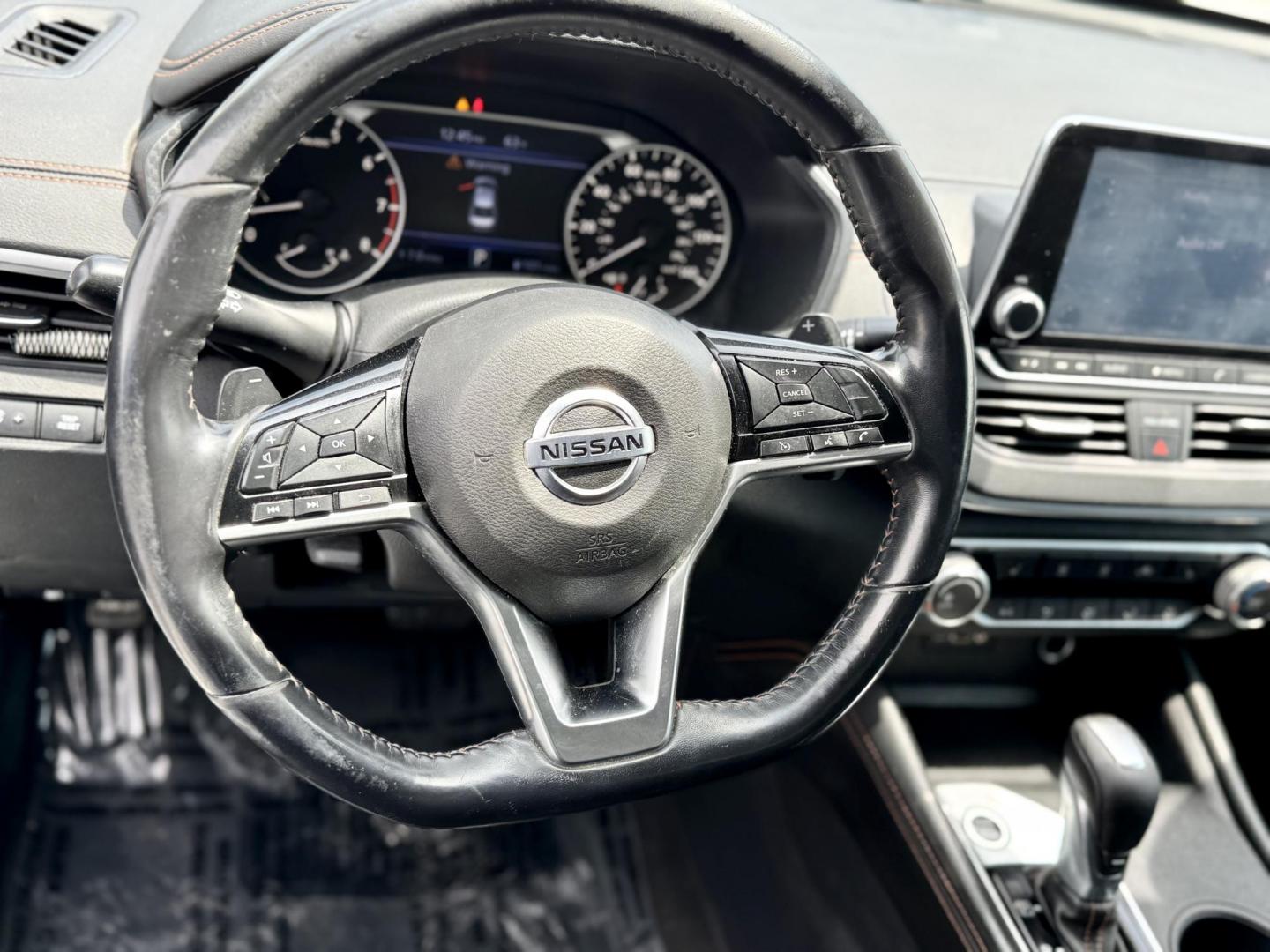 2020 WHITE Nissan Altima 2.5 SR (1N4BL4CV8LC) with an 2.5L L4 DOHC 16V engine, CVT transmission, located at 7600 S Western Ave., Chicago, IL, 60620, (773) 918-3980, 0.000000, 0.000000 - Photo#5