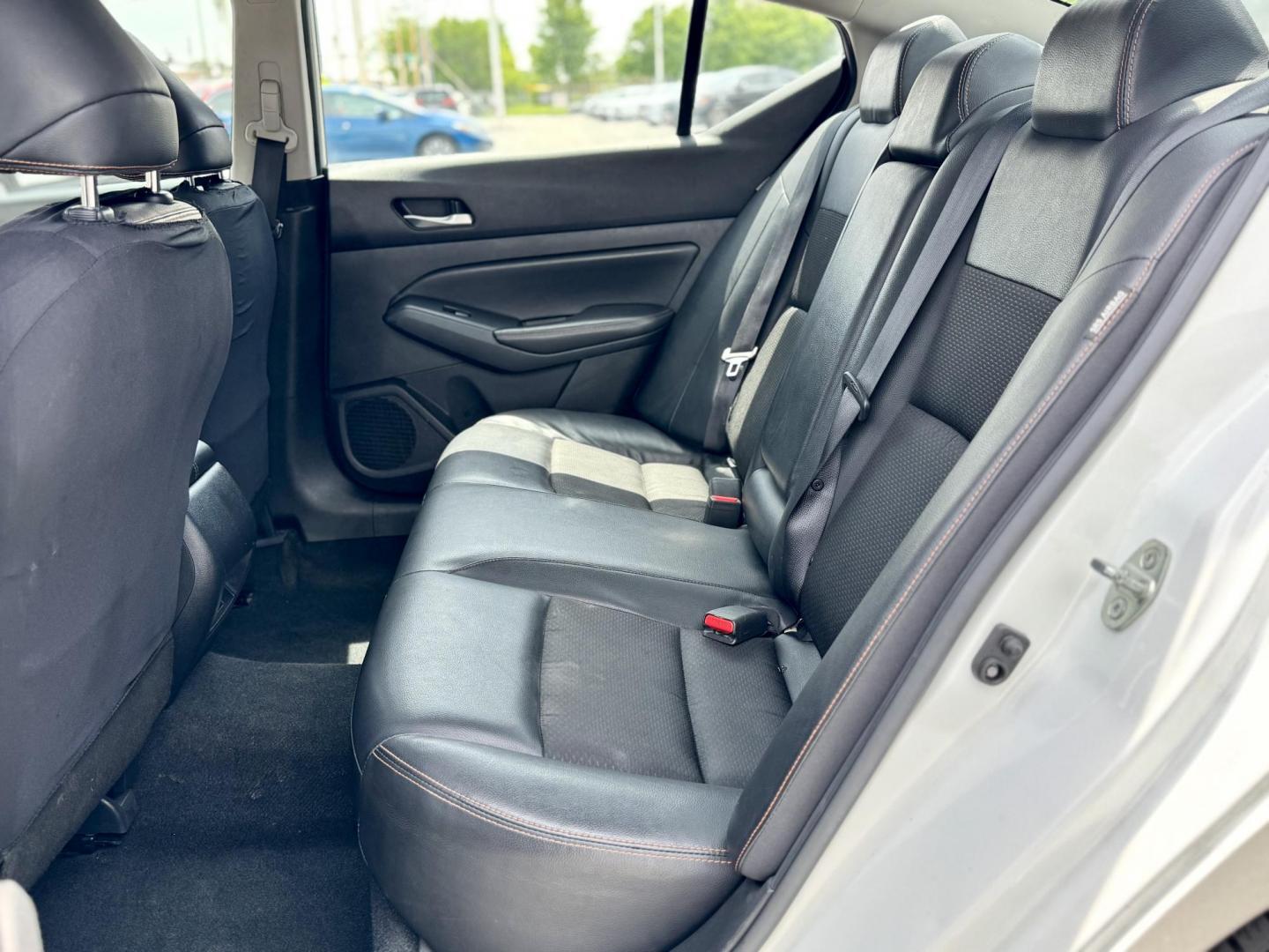 2020 WHITE Nissan Altima 2.5 SR (1N4BL4CV8LC) with an 2.5L L4 DOHC 16V engine, CVT transmission, located at 7600 S Western Ave., Chicago, IL, 60620, (773) 918-3980, 0.000000, 0.000000 - Photo#7