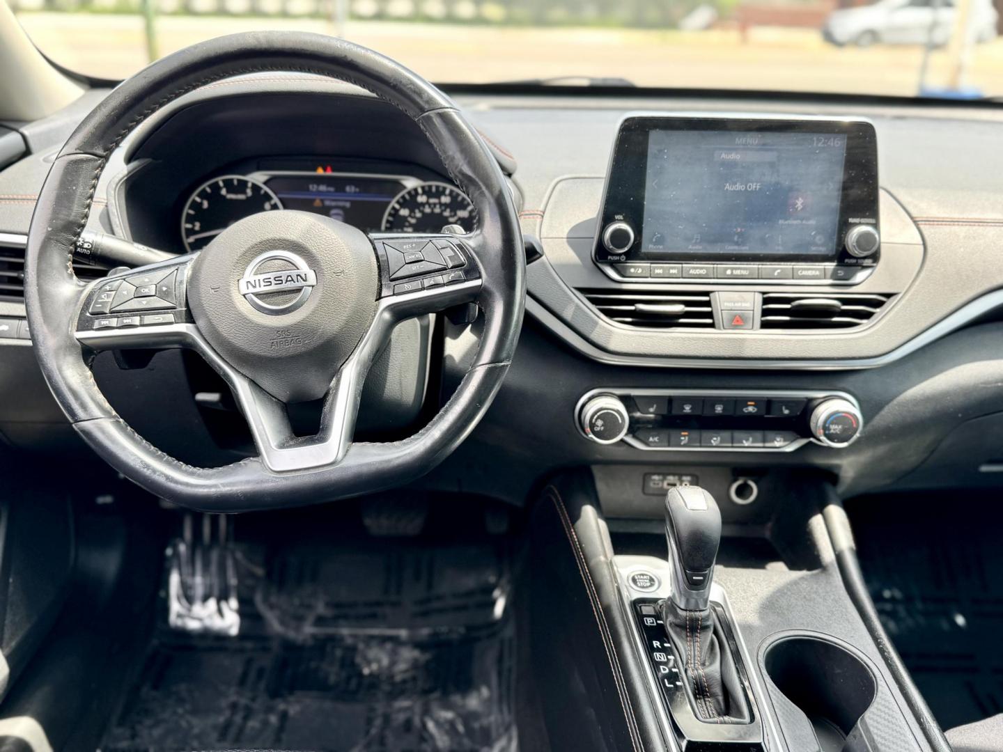 2020 WHITE Nissan Altima 2.5 SR (1N4BL4CV8LC) with an 2.5L L4 DOHC 16V engine, CVT transmission, located at 7600 S Western Ave., Chicago, IL, 60620, (773) 918-3980, 0.000000, 0.000000 - Photo#8
