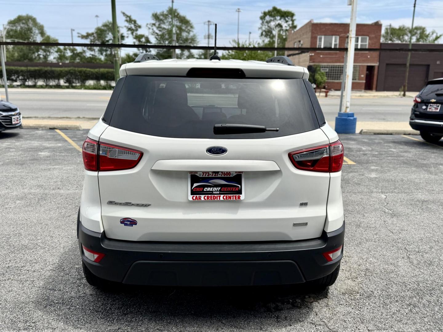 2020 WHITE Ford EcoSport SE (MAJ3S2GE2LC) with an 1.0L L3 engine, 6A transmission, located at 7600 S Western Ave., Chicago, IL, 60620, (773) 918-3980, 0.000000, 0.000000 - Photo#3