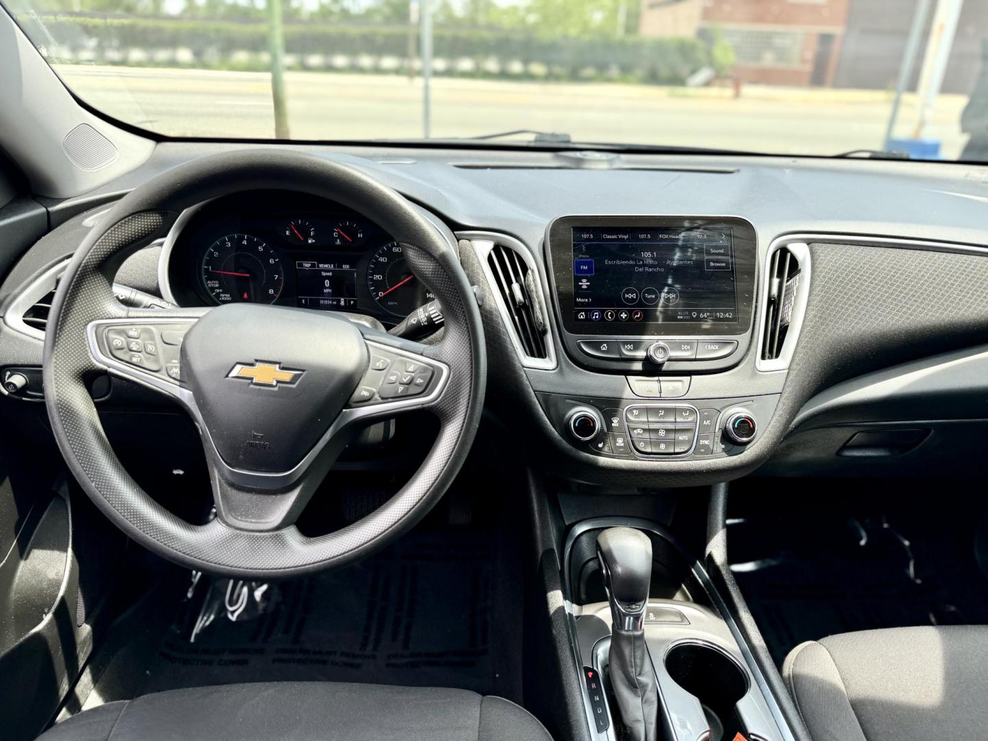2023 GRAY Chevrolet Malibu 1LT (1G1ZD5ST2PF) with an 1.5L L4 DOHC 16V engine, 6A transmission, located at 7600 S Western Ave., Chicago, IL, 60620, (773) 918-3980, 0.000000, 0.000000 - Photo#8