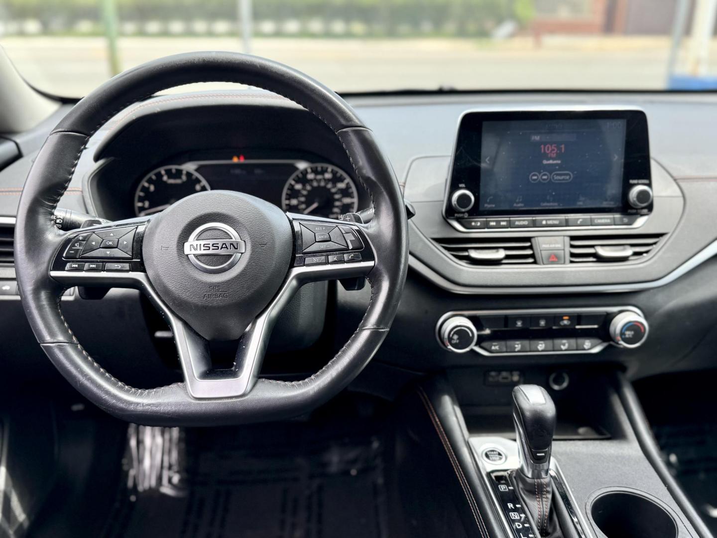 2020 WHITE Nissan Altima 2.5 SR (1N4BL4CV6LC) with an 2.5L L4 DOHC 16V engine, CVT transmission, located at 7600 S Western Ave., Chicago, IL, 60620, (773) 918-3980, 0.000000, 0.000000 - Photo#8