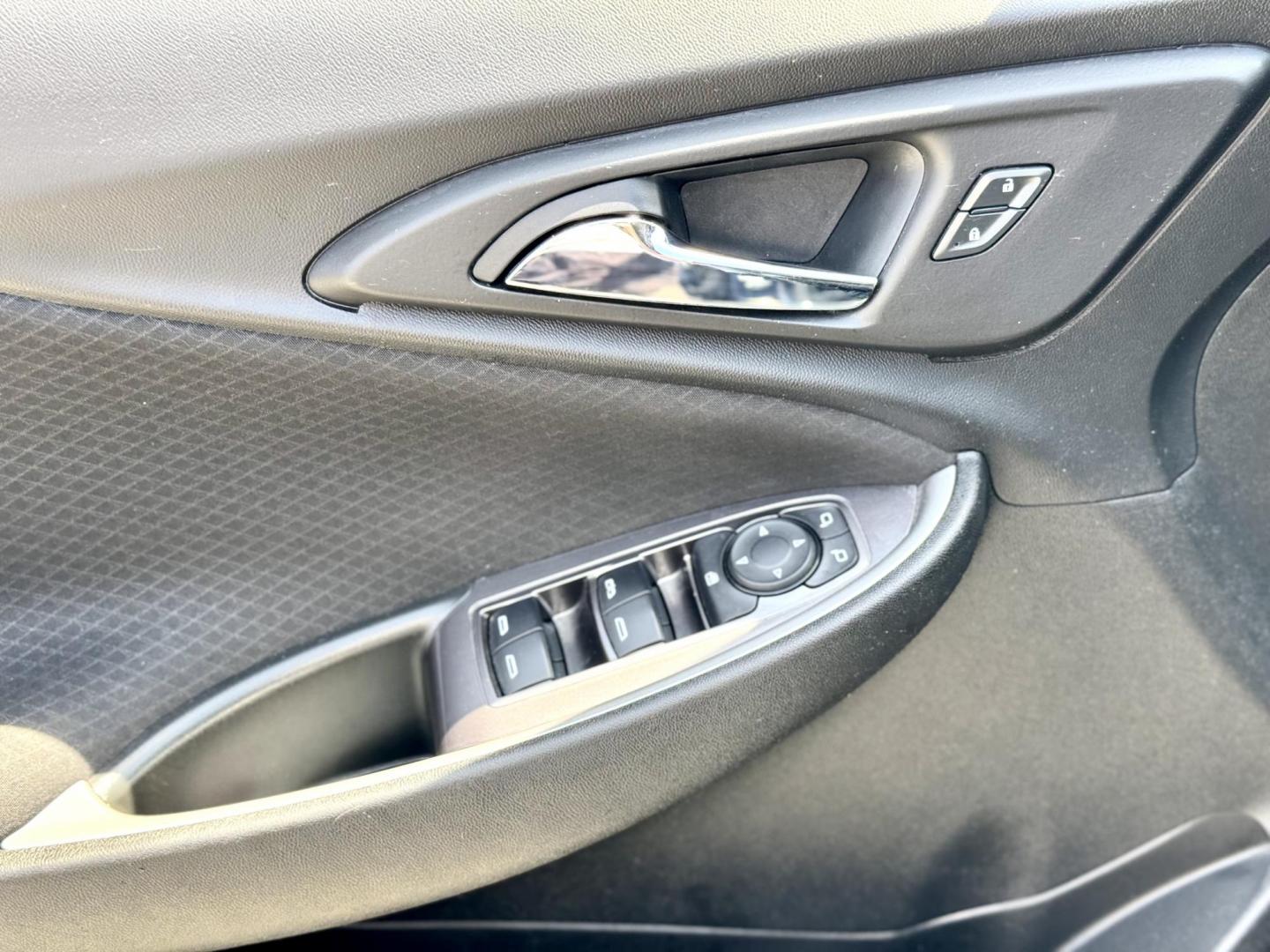 2022 BLUE Chevrolet Malibu LT (1G1ZD5ST2NF) with an 1.5L L4 DOHC 16V engine, 6A transmission, located at 7600 S Western Ave., Chicago, IL, 60620, (773) 918-3980, 0.000000, 0.000000- Photo#5