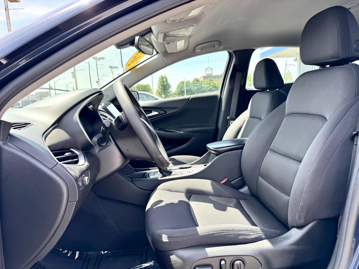 2022 BLUE Chevrolet Malibu LT (1G1ZD5ST2NF) with an 1.5L L4 DOHC 16V engine, 6A transmission, located at 7600 S Western Ave., Chicago, IL, 60620, (773) 918-3980, 0.000000, 0.000000- Photo#6