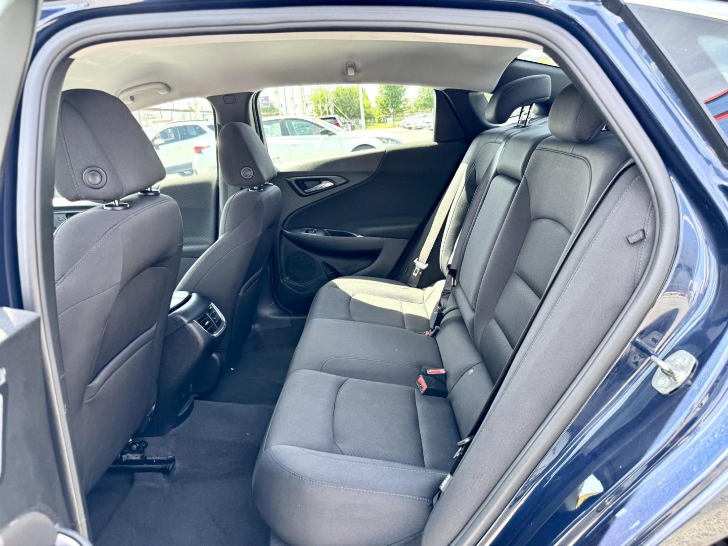 2022 BLUE Chevrolet Malibu LT (1G1ZD5ST2NF) with an 1.5L L4 DOHC 16V engine, 6A transmission, located at 7600 S Western Ave., Chicago, IL, 60620, (773) 918-3980, 0.000000, 0.000000- Photo#7