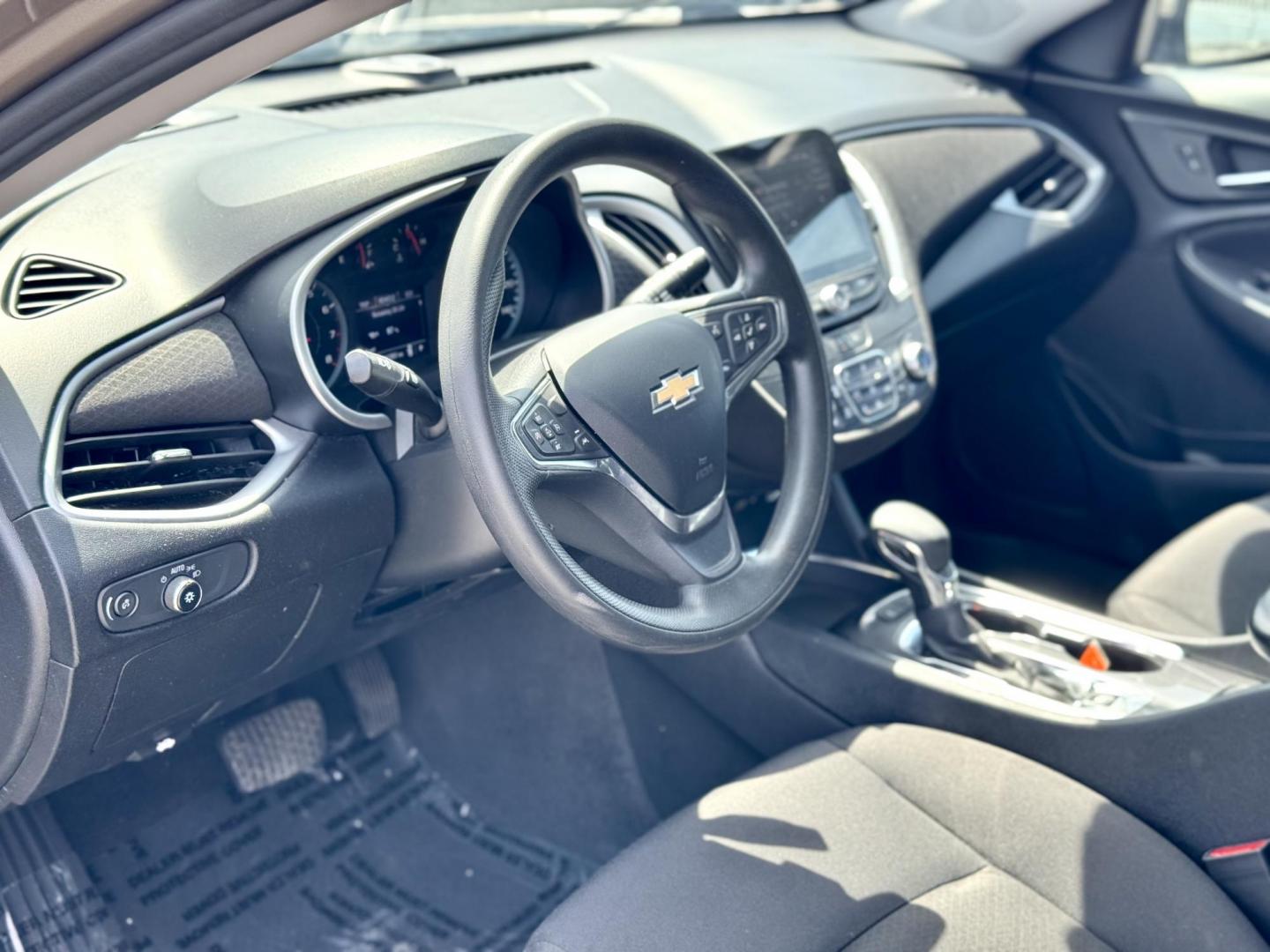 2023 GRAY Chevrolet Malibu 1LT (1G1ZD5ST0PF) with an 1.5L L4 DOHC 16V engine, 6A transmission, located at 7600 S Western Ave., Chicago, IL, 60620, (773) 918-3980, 0.000000, 0.000000 - Photo#4