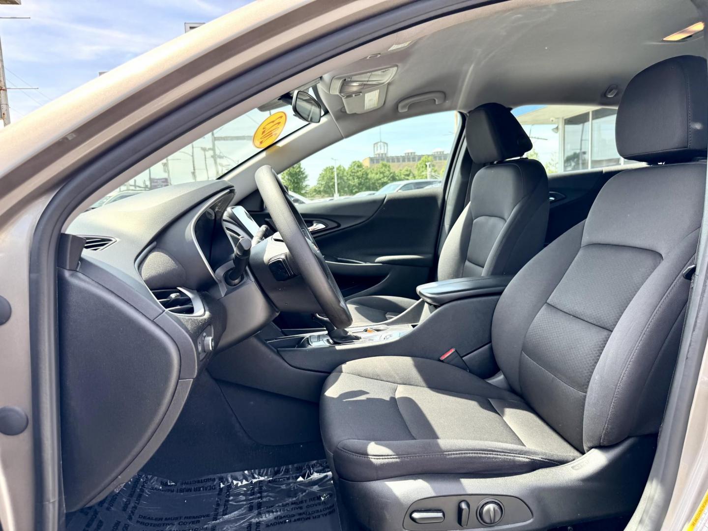2023 GRAY Chevrolet Malibu 1LT (1G1ZD5ST0PF) with an 1.5L L4 DOHC 16V engine, 6A transmission, located at 7600 S Western Ave., Chicago, IL, 60620, (773) 918-3980, 0.000000, 0.000000 - Photo#6