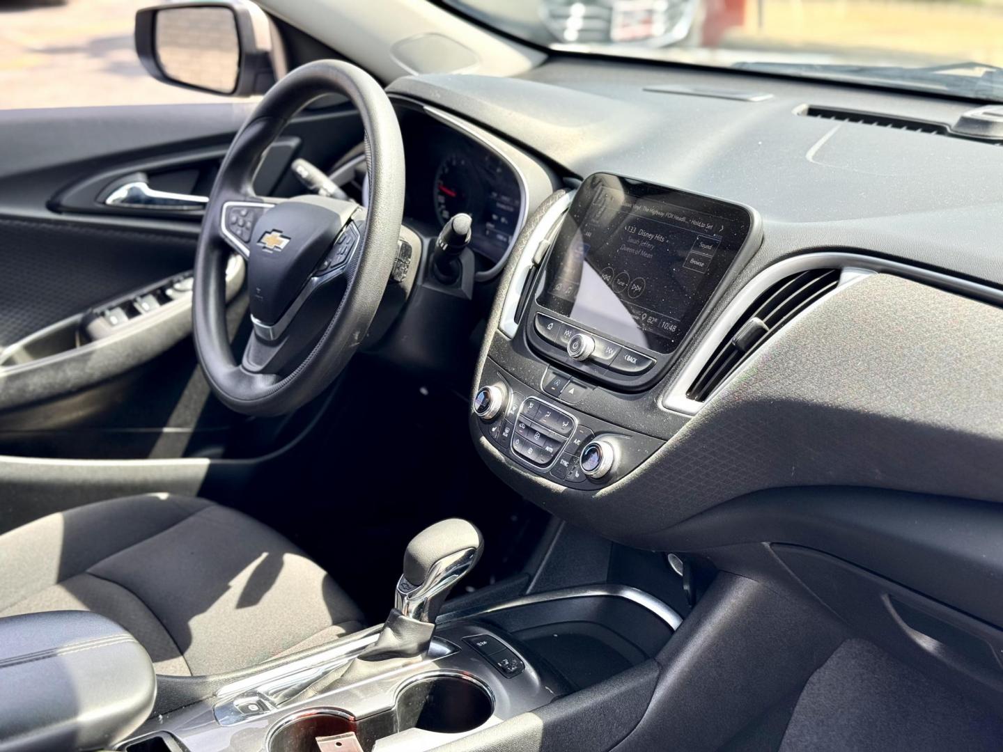 2023 GRAY Chevrolet Malibu 1LT (1G1ZD5ST0PF) with an 1.5L L4 DOHC 16V engine, 6A transmission, located at 7600 S Western Ave., Chicago, IL, 60620, (773) 918-3980, 0.000000, 0.000000 - Photo#9