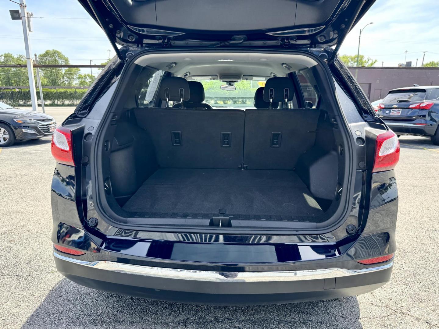 2020 BLUE Chevrolet Equinox LT AWD (2GNAXUEV7L6) with an 1.5L L4 DOHC 16V TURBO engine, 6A transmission, located at 7600 S Western Ave., Chicago, IL, 60620, (773) 918-3980, 0.000000, 0.000000 - Photo#4