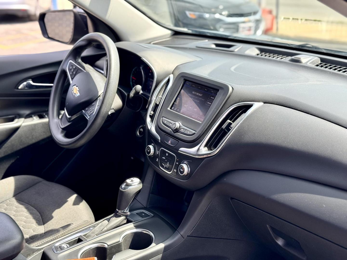 2020 BLUE Chevrolet Equinox LT AWD (2GNAXUEV7L6) with an 1.5L L4 DOHC 16V TURBO engine, 6A transmission, located at 7600 S Western Ave., Chicago, IL, 60620, (773) 918-3980, 0.000000, 0.000000 - Photo#10