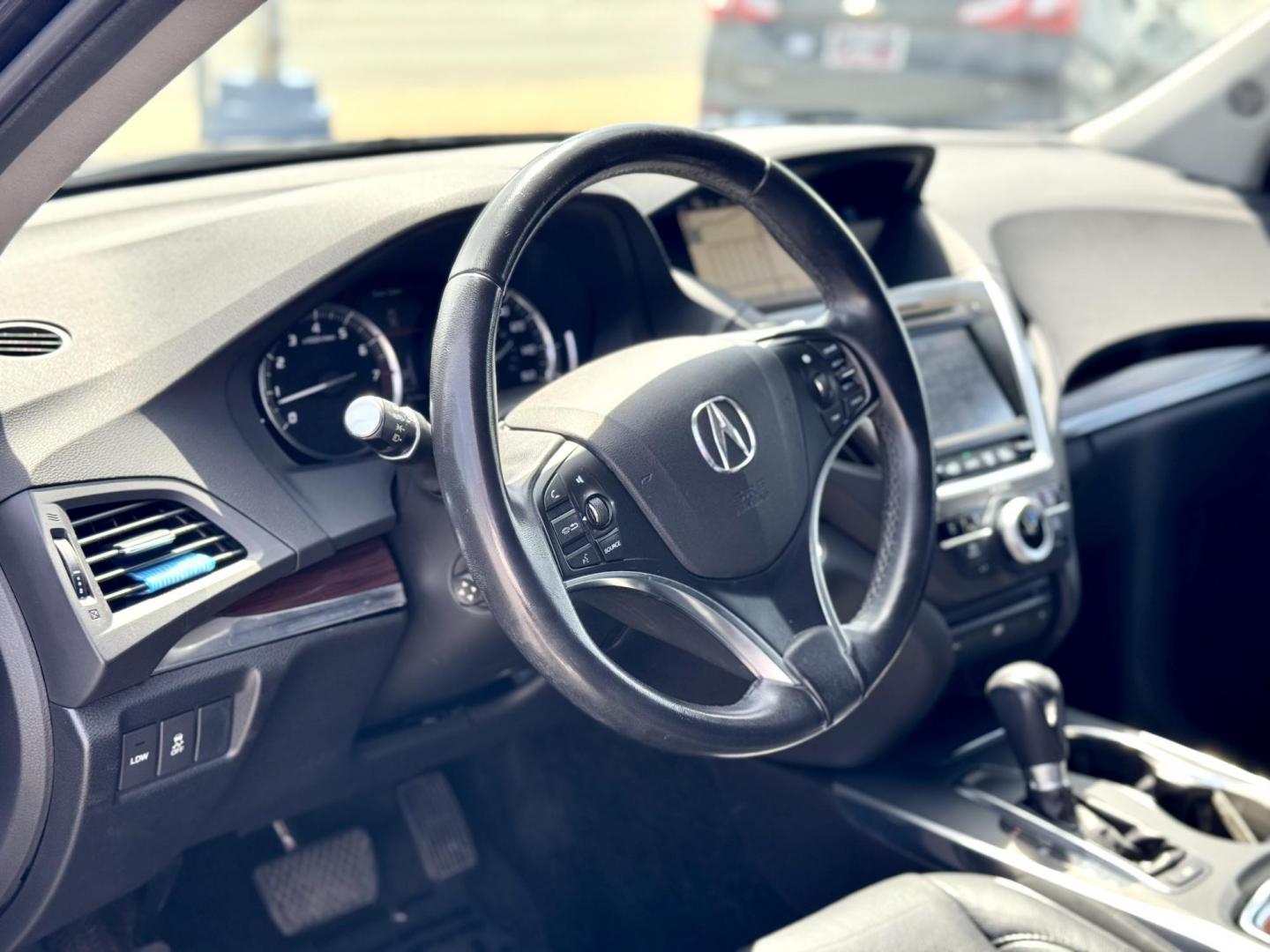 2015 BLACK Acura MDX SH-AWD 6-Spd AT w/Tech and Entertainment Package (5FRYD4H60FB) with an 3.5L V6 SOHC 24V engine, 6-Speed Automatic transmission, located at 7600 S Western Ave., Chicago, IL, 60620, (773) 918-3980, 0.000000, 0.000000 - Photo#5