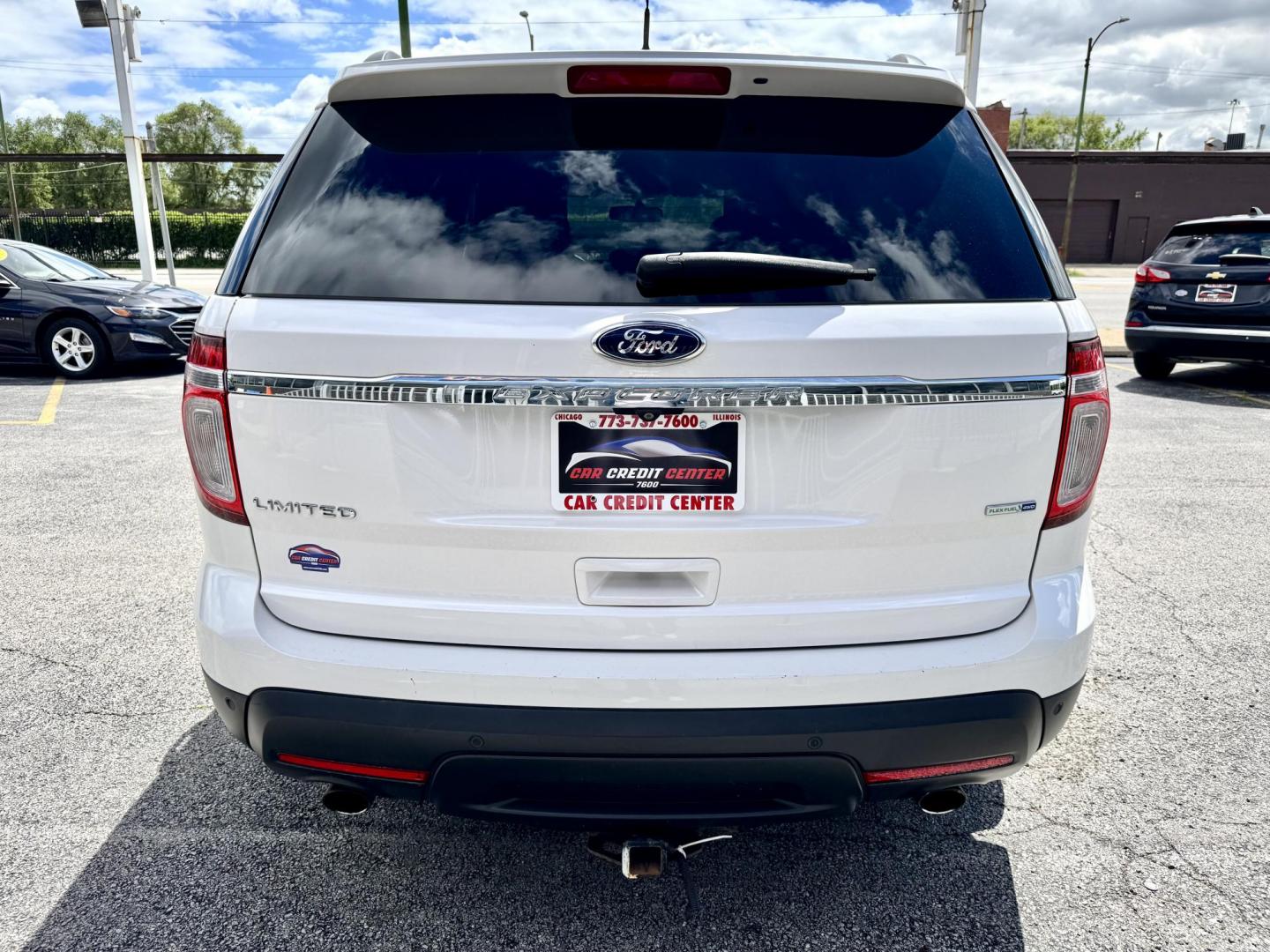 2015 WHITE Ford Explorer Limited 4WD (1FM5K8F82FG) with an 3.5L V6 DOHC 24V engine, 6-Speed Automatic transmission, located at 7600 S Western Ave., Chicago, IL, 60620, (773) 918-3980, 0.000000, 0.000000 - Photo#3
