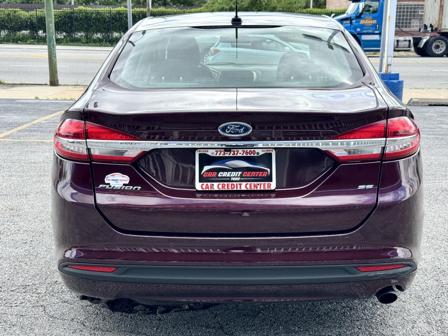 2018 RED Ford Fusion SE (3FA6P0H70JR) with an 2.5L L4 DOHC 16V engine, 6A transmission, located at 7600 S Western Ave., Chicago, IL, 60620, (773) 918-3980, 0.000000, 0.000000- Photo#3