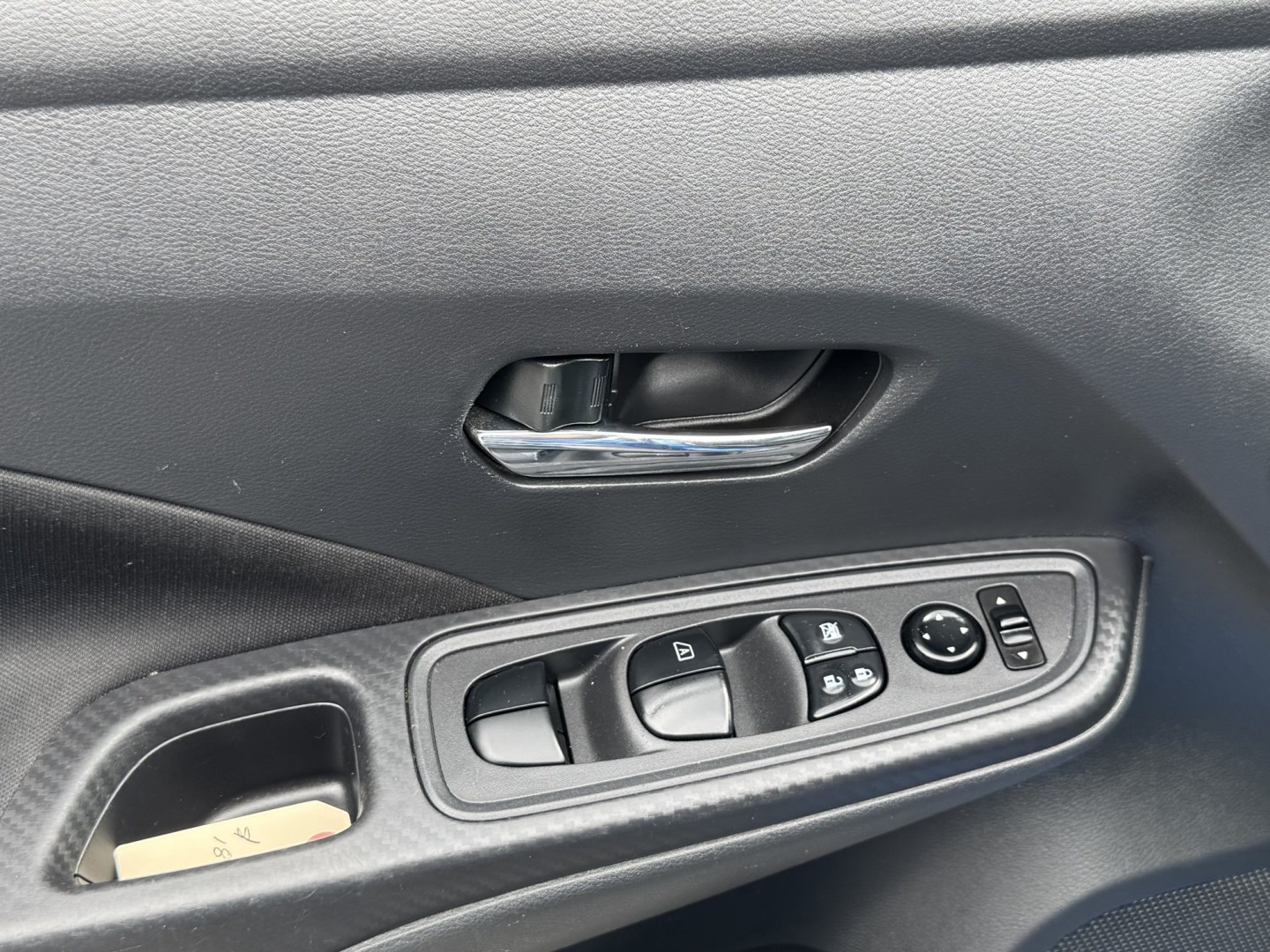 2021 BLUE Nissan Versa SV (3N1CN8EV1ML) with an 1.6L L4 DOHC 16V engine, CVT transmission, located at 7600 S Western Ave., Chicago, IL, 60620, (773) 918-3980, 0.000000, 0.000000- Photo#9