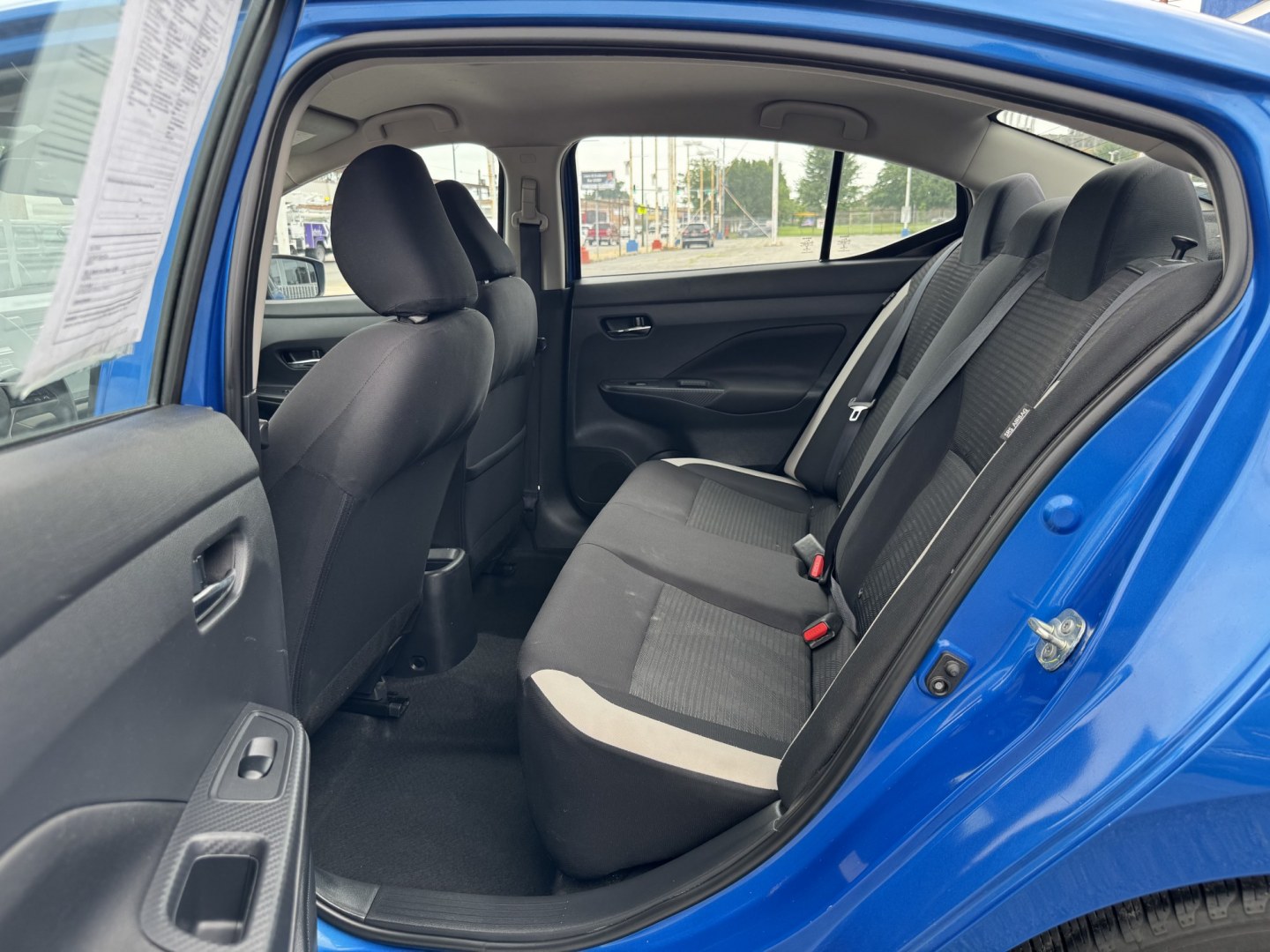 2021 BLUE Nissan Versa SV (3N1CN8EV1ML) with an 1.6L L4 DOHC 16V engine, CVT transmission, located at 7600 S Western Ave., Chicago, IL, 60620, (773) 918-3980, 0.000000, 0.000000- Photo#8