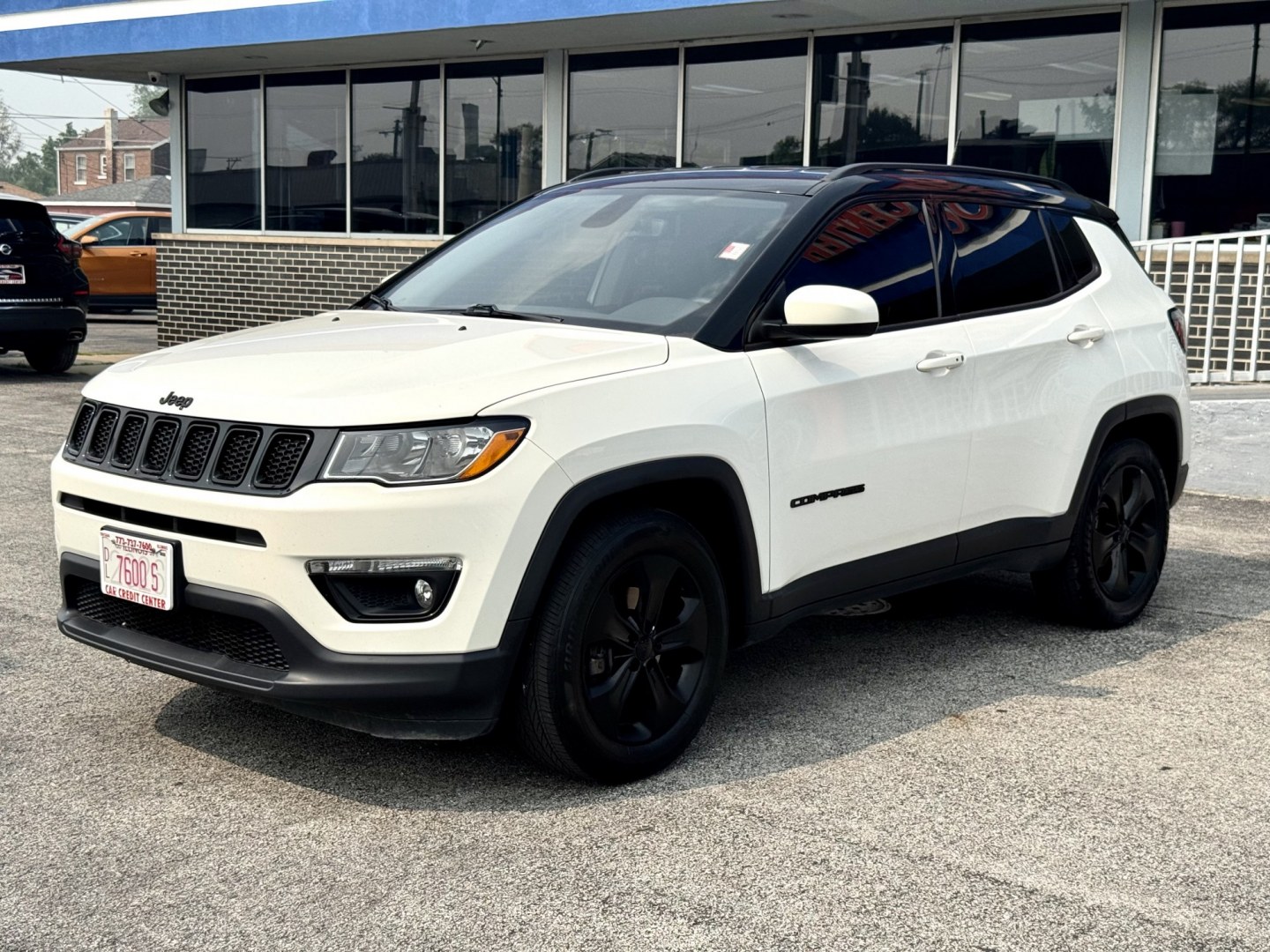 2018 WHITE Jeep Compass Sport FWD (3C4NJCBB4JT) with an 2.4L L4 DOHC 16V engine, located at 7600 S Western Ave., Chicago, IL, 60620, (773) 918-3980, 0.000000, 0.000000- Photo#2
