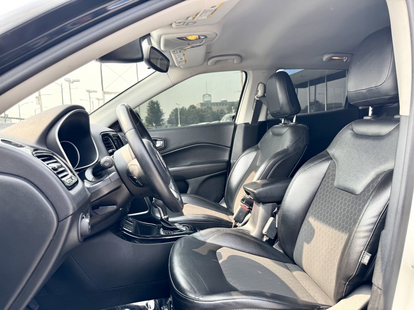 2018 WHITE Jeep Compass Sport FWD (3C4NJCBB4JT) with an 2.4L L4 DOHC 16V engine, located at 7600 S Western Ave., Chicago, IL, 60620, (773) 918-3980, 0.000000, 0.000000- Photo#7