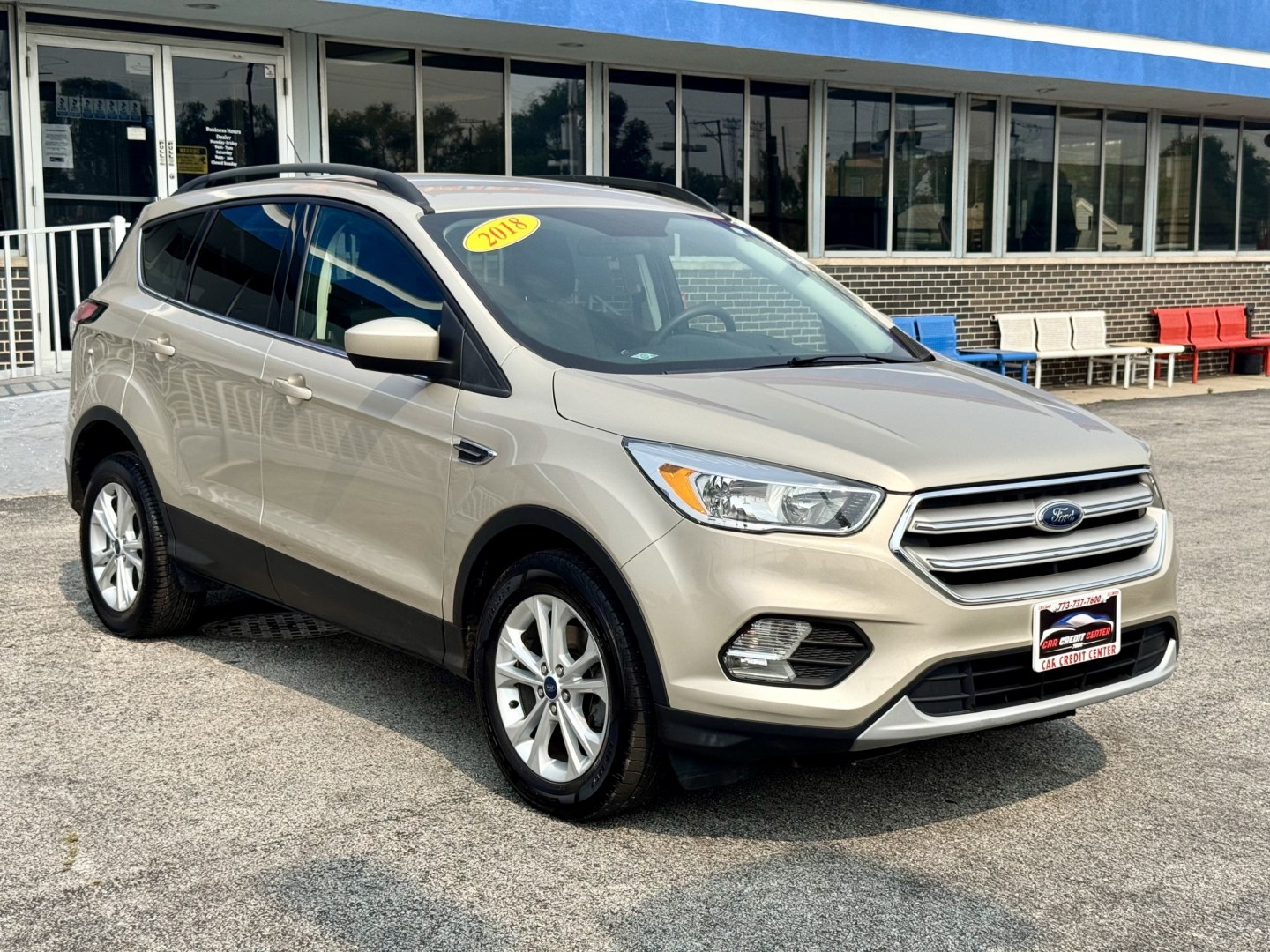 2018 GOLD Ford Escape SE FWD (1FMCU0GD4JU) with an 1.5L L4 DOHC 16V engine, 6A transmission, located at 7600 S Western Ave., Chicago, IL, 60620, (773) 918-3980, 0.000000, 0.000000- Photo#1