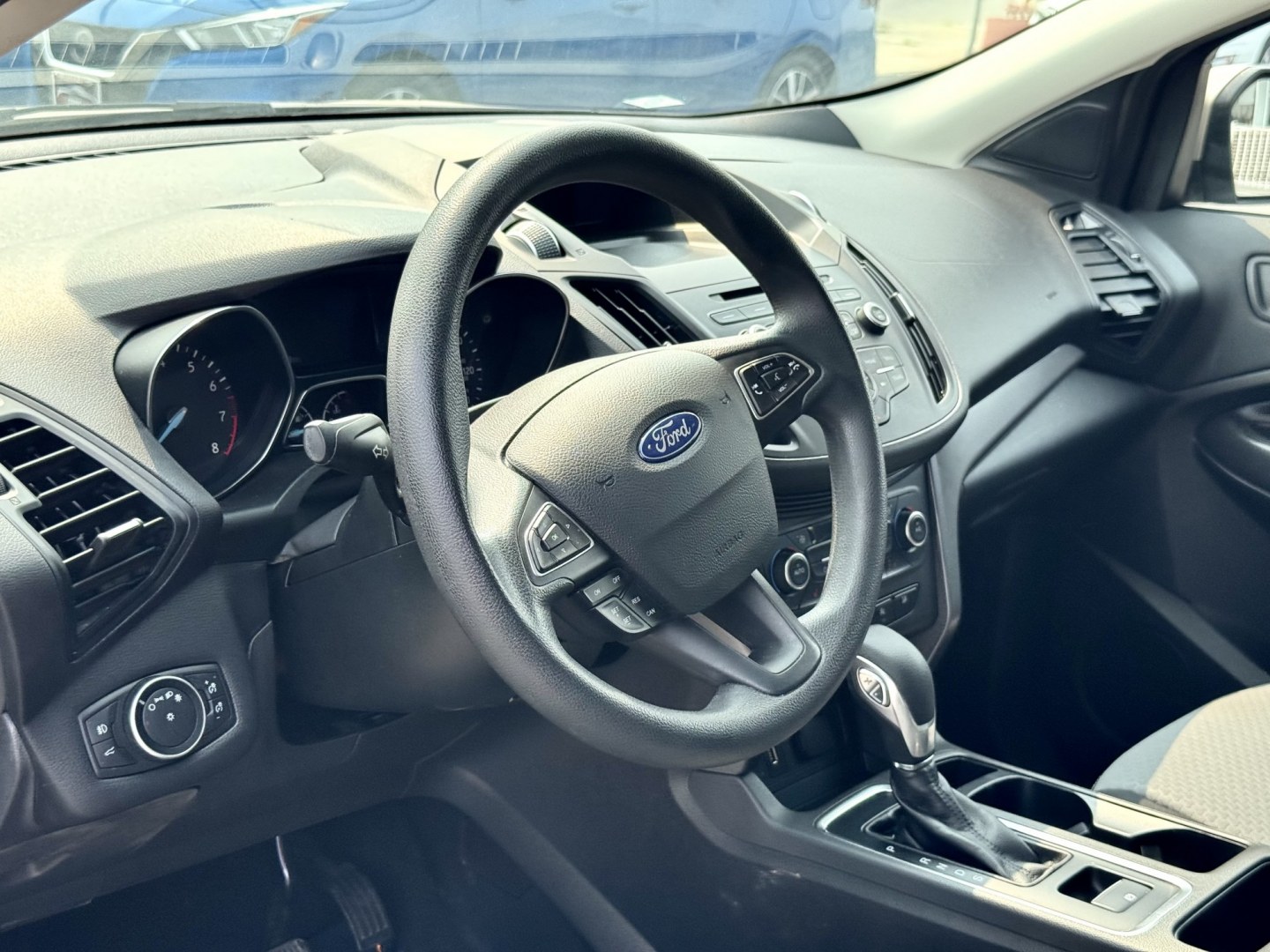 2018 GOLD Ford Escape SE FWD (1FMCU0GD4JU) with an 1.5L L4 DOHC 16V engine, 6A transmission, located at 7600 S Western Ave., Chicago, IL, 60620, (773) 918-3980, 0.000000, 0.000000- Photo#6