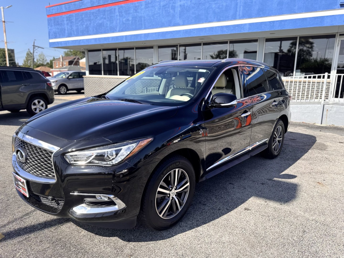 2018 BLACK Infiniti QX60 Base FWD (5N1DL0MNXJC) with an 3.5L V6 DOHC 24V engine, CVT transmission, located at 7600 S Western Ave., Chicago, IL, 60620, (773) 918-3980, 0.000000, 0.000000- Photo#2