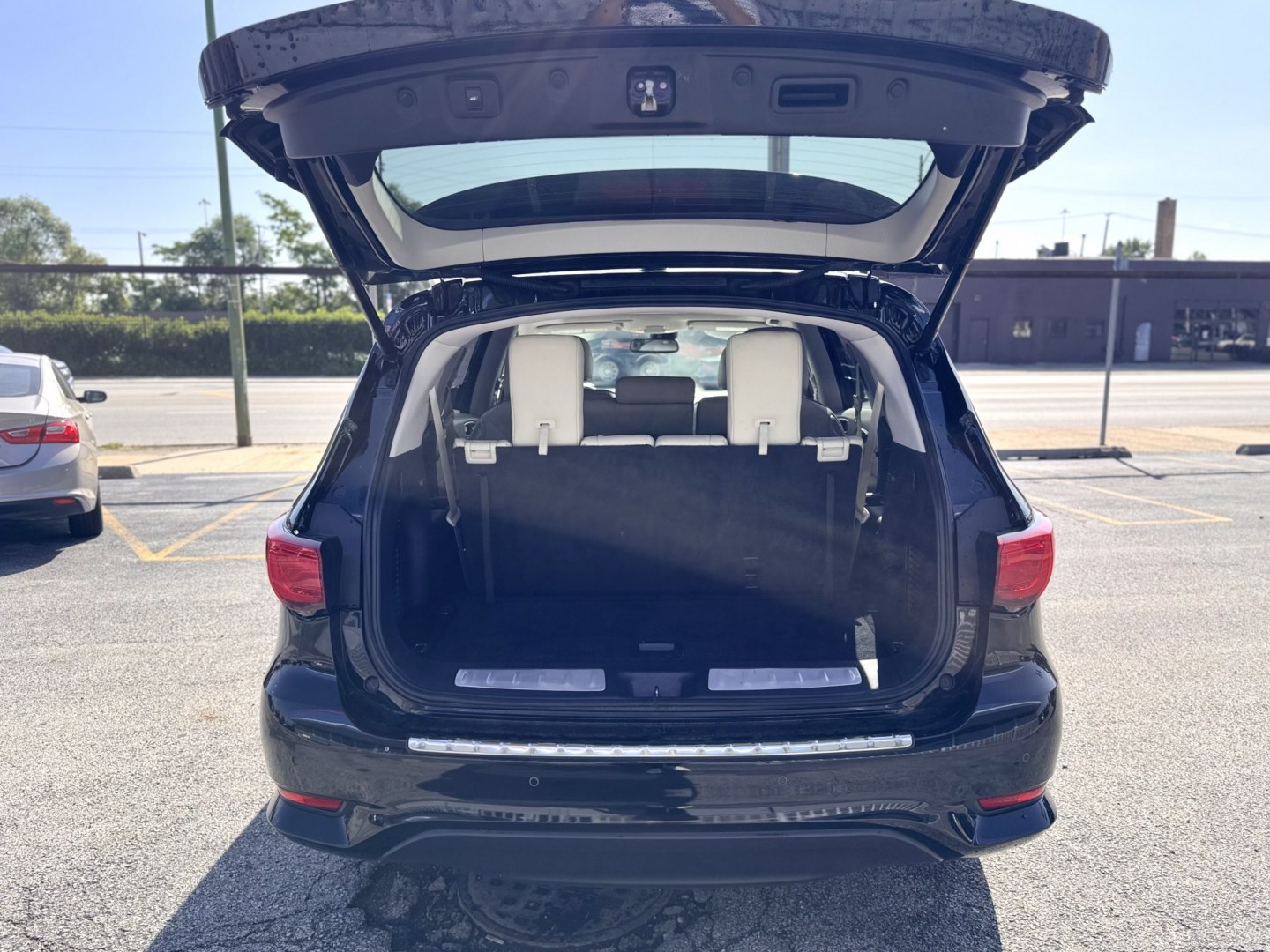 2018 BLACK Infiniti QX60 Base FWD (5N1DL0MNXJC) with an 3.5L V6 DOHC 24V engine, CVT transmission, located at 7600 S Western Ave., Chicago, IL, 60620, (773) 918-3980, 0.000000, 0.000000- Photo#4