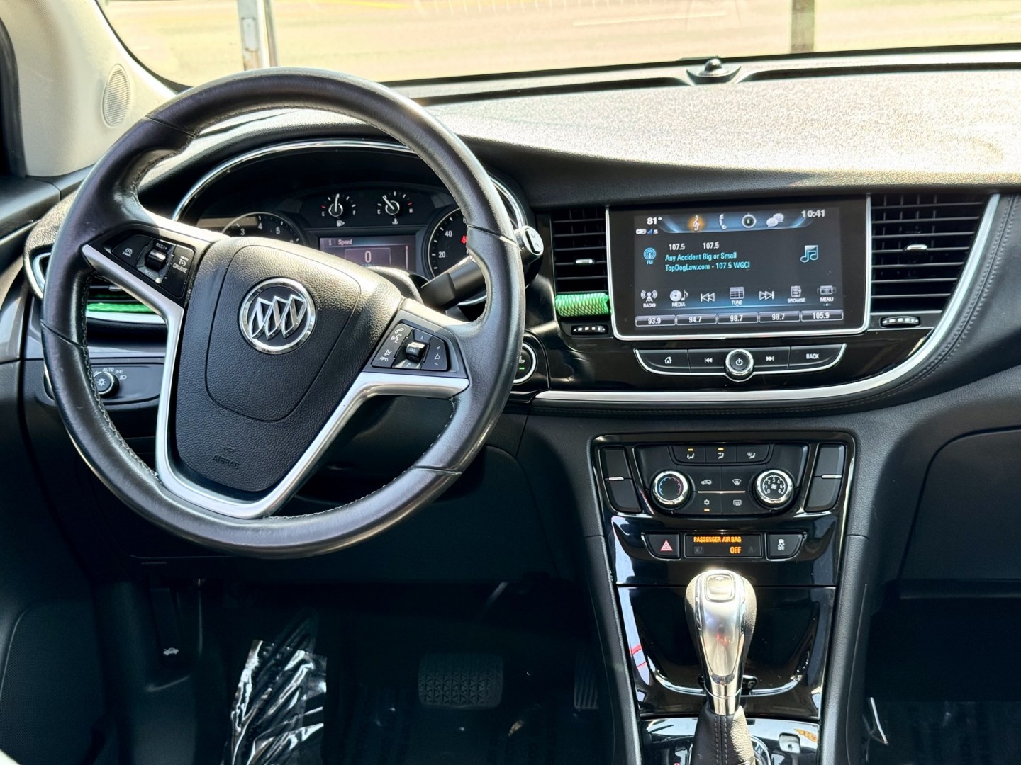 2021 BLACK Buick Encore Preferred AWD (KL4CJESB8MB) with an 1.4L L4 DOHC 16V TURBO engine, 6A transmission, located at 7600 S Western Ave., Chicago, IL, 60620, (773) 918-3980, 0.000000, 0.000000- Photo#9