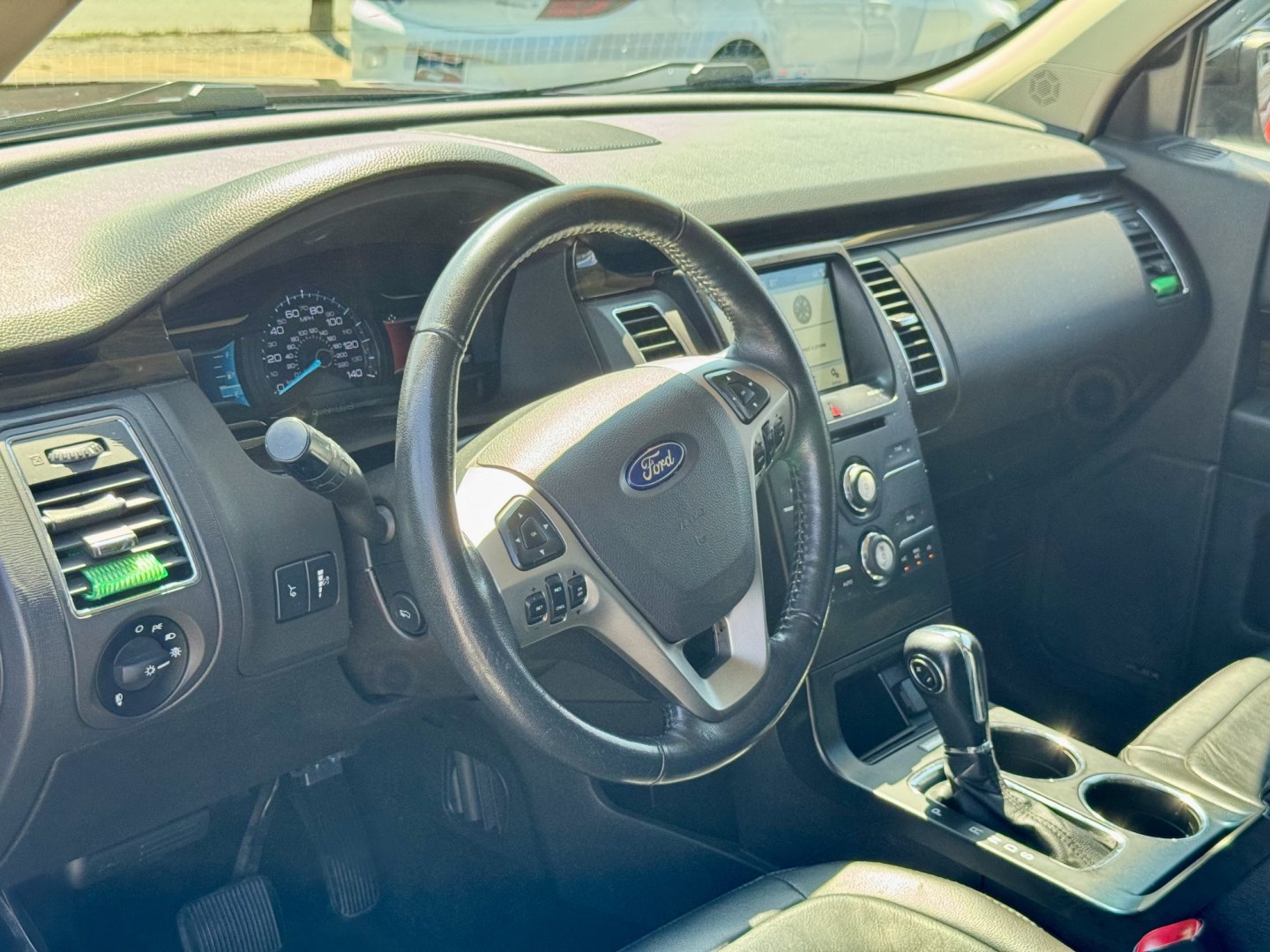 2018 RED Ford Flex SEL FWD (2FMGK5C87JB) with an 3.5L V6 DOHC 24V engine, 6A transmission, located at 7600 S Western Ave., Chicago, IL, 60620, (773) 918-3980, 0.000000, 0.000000- Photo#5