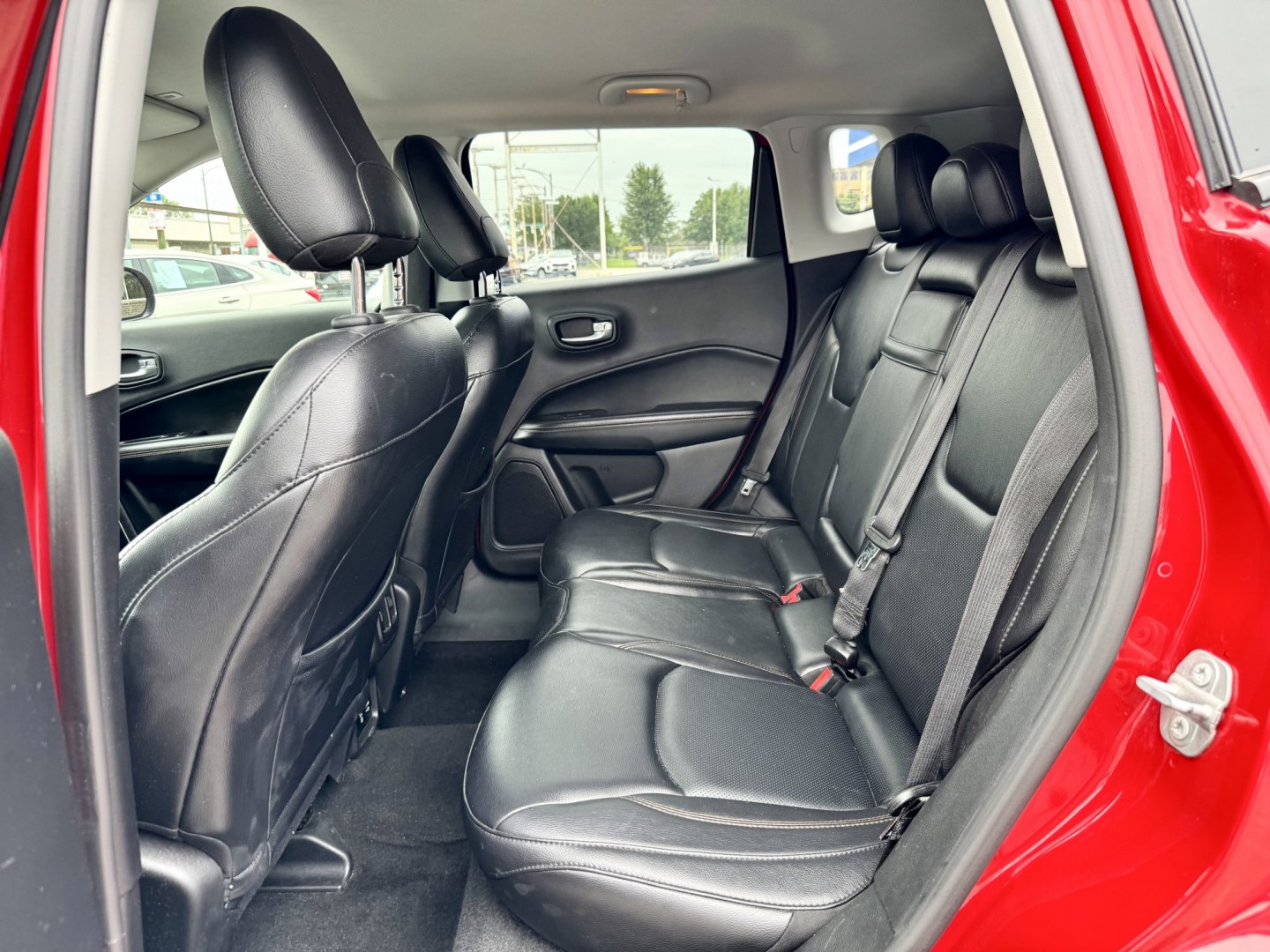 2018 RED Jeep Compass Limited 4WD (3C4NJDCB4JT) with an 2.4L L4 DOHC 16V engine, CVT transmission, located at 7600 S Western Ave., Chicago, IL, 60620, (773) 918-3980, 0.000000, 0.000000- Photo#8