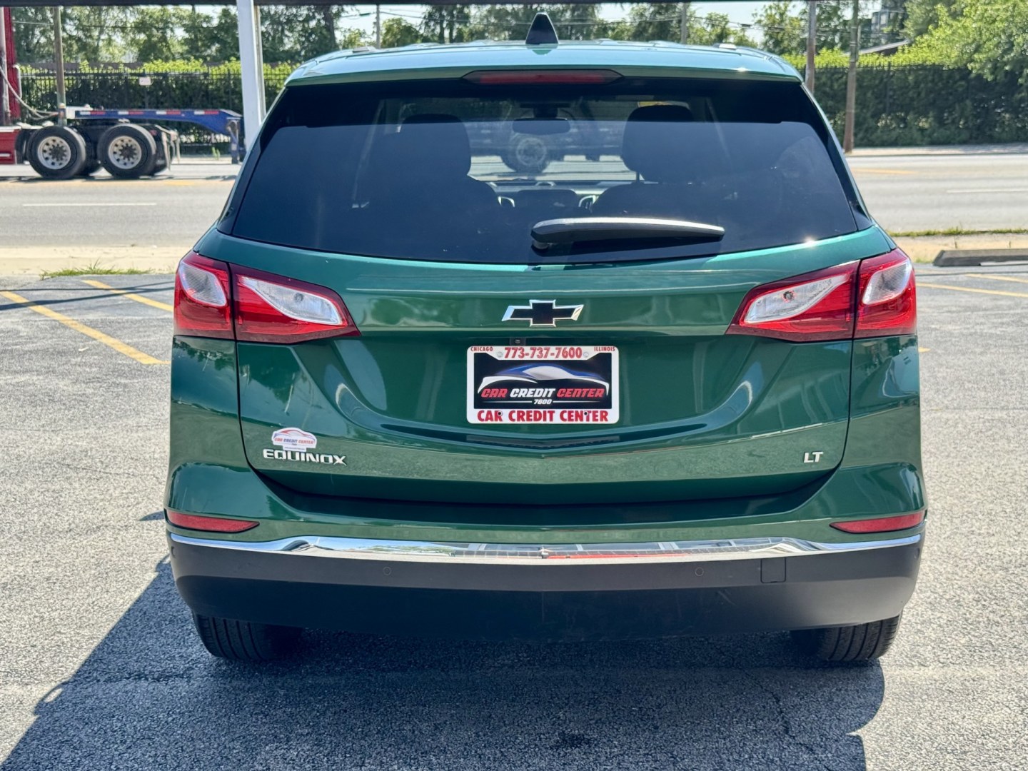 2019 GREEN Chevrolet Equinox LT 2WD (2GNAXJEV7K6) with an 1.5L L4 DIR DOHC 16V TURBO engine, 6A transmission, located at 7600 S Western Ave., Chicago, IL, 60620, (773) 918-3980, 0.000000, 0.000000- Photo#3
