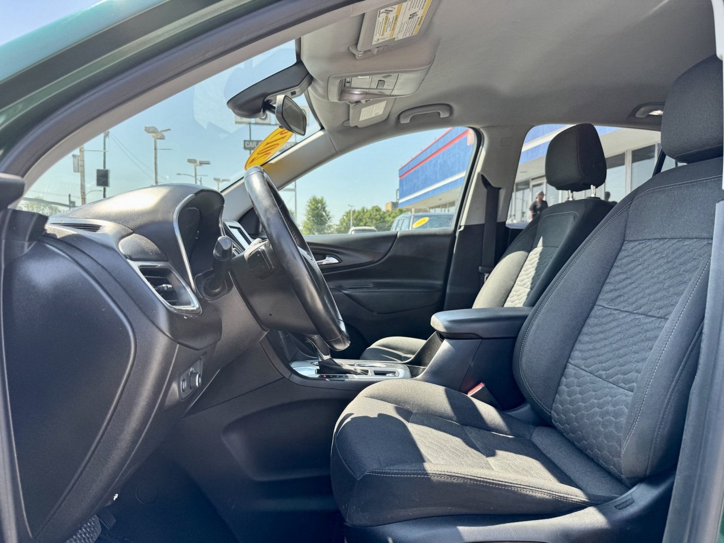 2019 GREEN Chevrolet Equinox LT 2WD (2GNAXJEV7K6) with an 1.5L L4 DIR DOHC 16V TURBO engine, 6A transmission, located at 7600 S Western Ave., Chicago, IL, 60620, (773) 918-3980, 0.000000, 0.000000- Photo#7
