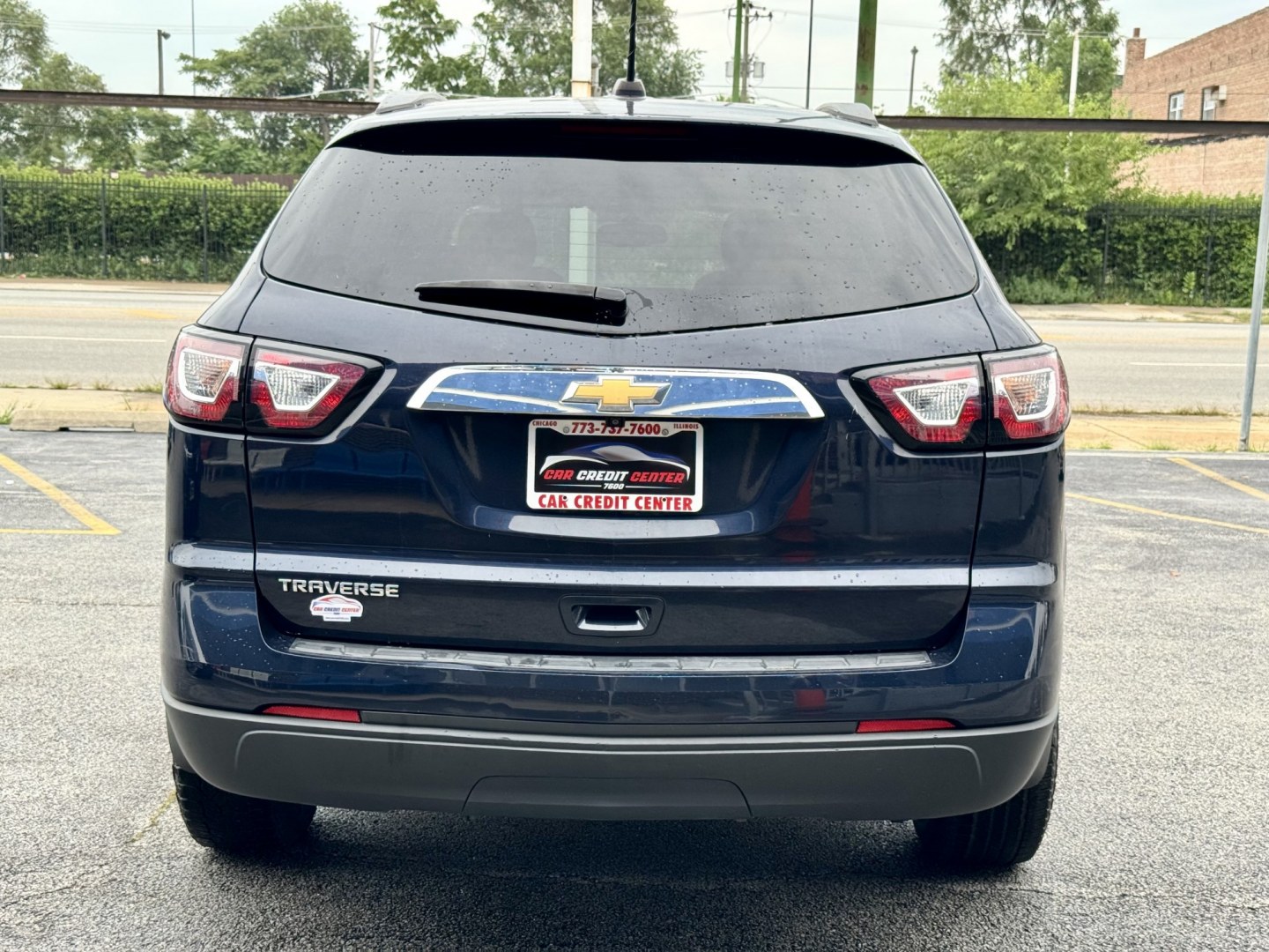2017 BLUE Chevrolet Traverse LS FWD w/PDC (1GNKRFED1HJ) with an 3.6L V6 DOHC 24V engine, 6A transmission, located at 7600 S Western Ave., Chicago, IL, 60620, (773) 918-3980, 0.000000, 0.000000- Photo#3