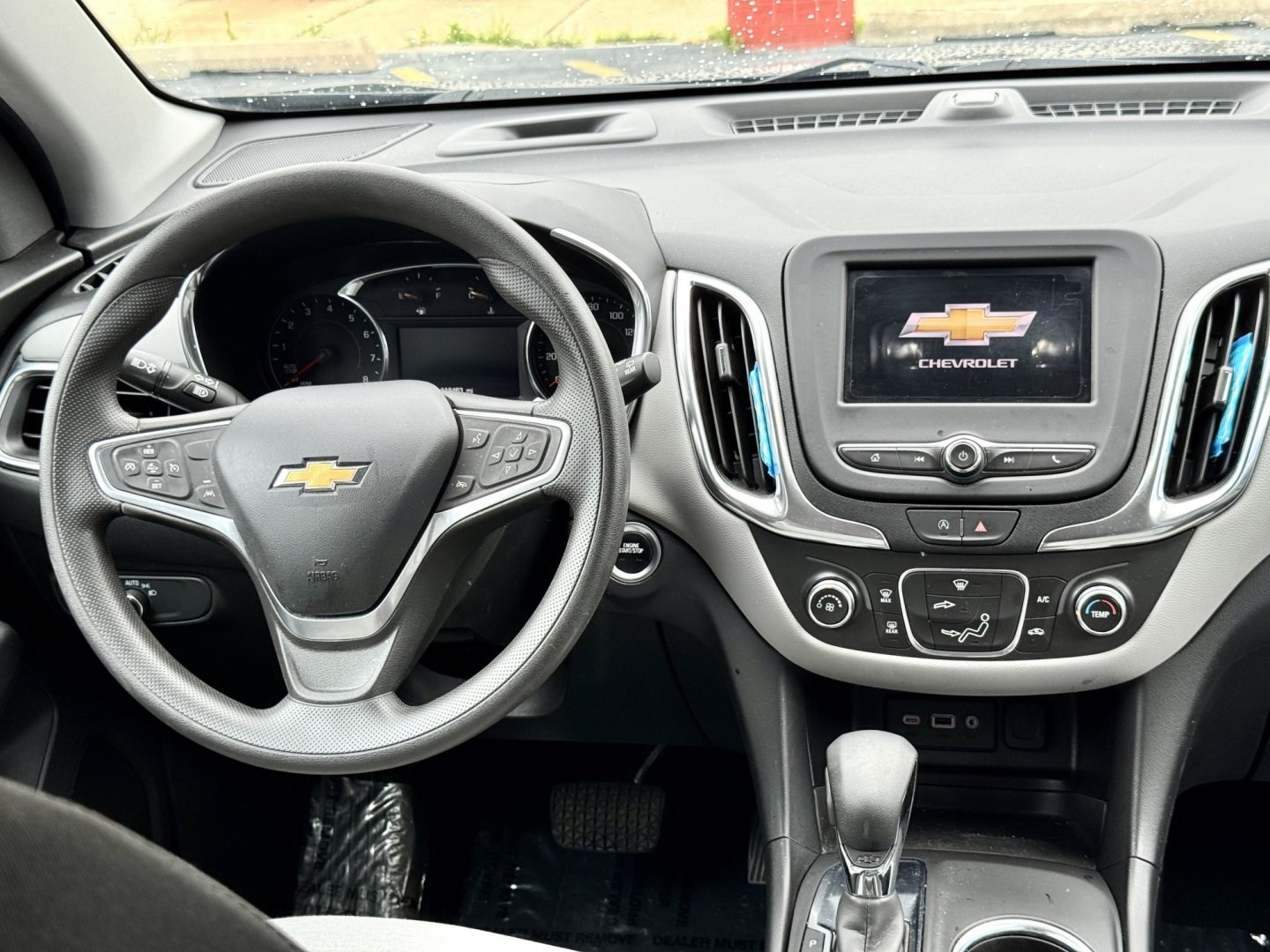 2022 BLACK Chevrolet Equinox LS 2WD (2GNAXHEV6N6) with an 1.5L L4 DIR DOHC 16V TURBO engine, 6A transmission, located at 7600 S Western Ave., Chicago, IL, 60620, (773) 918-3980, 0.000000, 0.000000- Photo#9