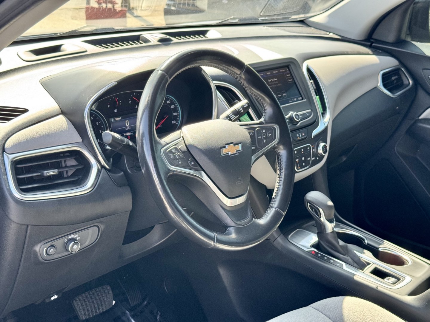 2022 BLACK Chevrolet Equinox LT 2WD (3GNAXJEV3NL) with an 1.5L L4 DOHC 16V TURBO engine, 6A transmission, located at 7600 S Western Ave., Chicago, IL, 60620, (773) 918-3980, 0.000000, 0.000000- Photo#5