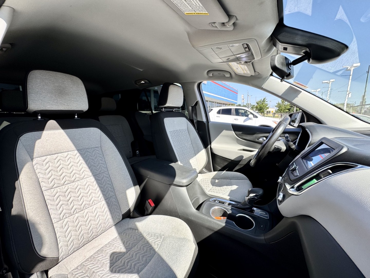 2022 BLACK Chevrolet Equinox LT 2WD (3GNAXJEV3NL) with an 1.5L L4 DOHC 16V TURBO engine, 6A transmission, located at 7600 S Western Ave., Chicago, IL, 60620, (773) 918-3980, 0.000000, 0.000000- Photo#11