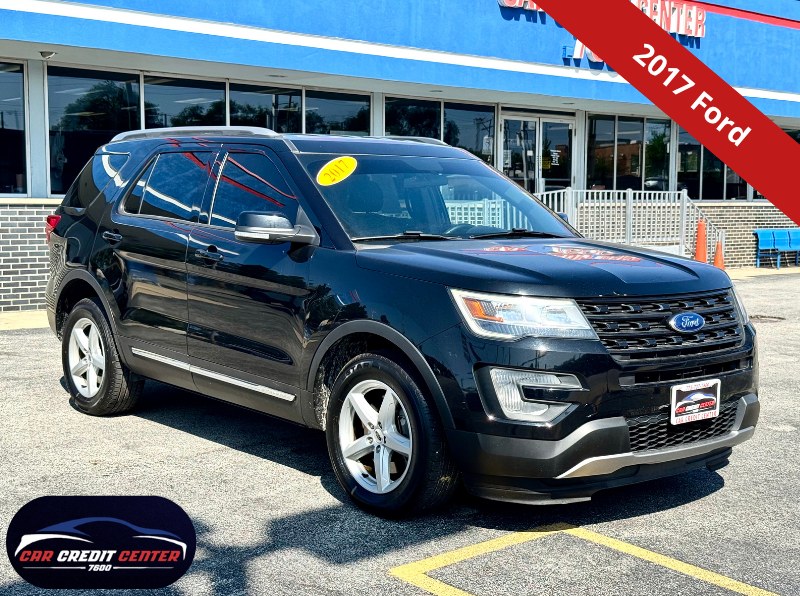 photo of 2017 Ford Explorer XLT 4WD