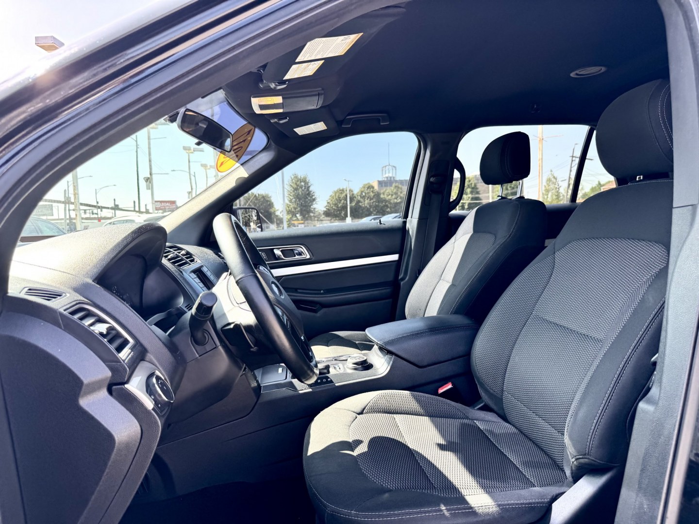 2017 BLACK Ford Explorer XLT 4WD (1FM5K8D87HG) with an 3.5L V6 DOHC 24V engine, 6A transmission, located at 7600 S Western Ave., Chicago, IL, 60620, (773) 918-3980, 0.000000, 0.000000- Photo#7
