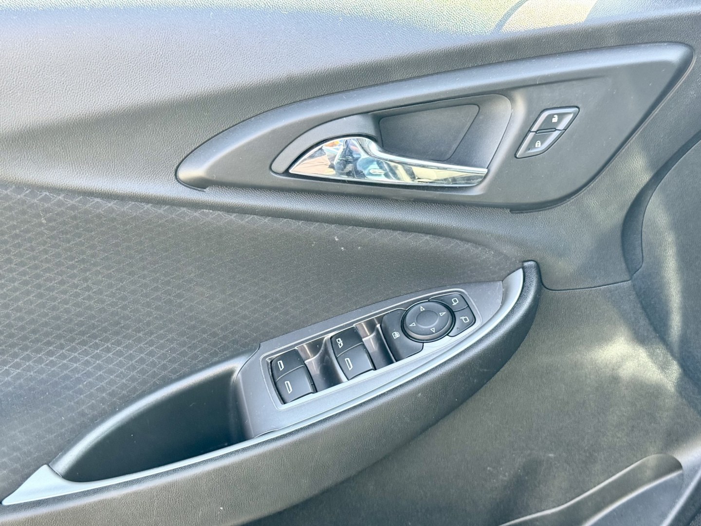 2024 BLUE Chevrolet Malibu 1LT (1G1ZD5ST4RF) with an 1.5L L4 DOHC 16V engine, 6A transmission, located at 7600 S Western Ave., Chicago, IL, 60620, (773) 918-3980, 0.000000, 0.000000- Photo#6
