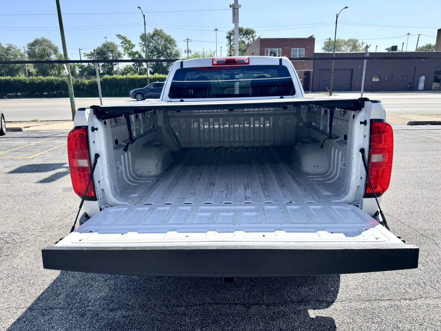 2019 WHITE Chevrolet Colorado Work Truck Ext. Cab 2WD (1GCHSBEN9K1) with an 3.6L V6 DOHC 24V GAS engine, 6A transmission, located at 7600 S Western Ave., Chicago, IL, 60620, (773) 918-3980, 0.000000, 0.000000- Photo#5