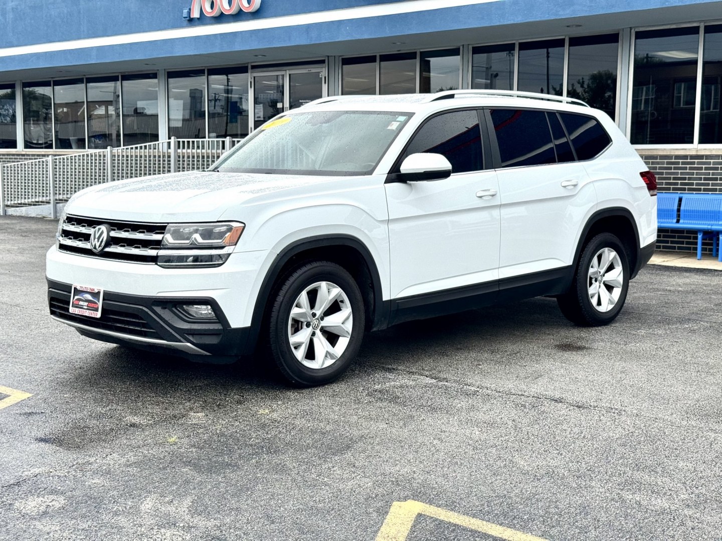 2019 WHITE Volkswagen Atlas V6 SE w/Technology (1V2DR2CA3KC) with an 3.6L V6 DOHC 24V engine, 8A transmission, located at 7600 S Western Ave., Chicago, IL, 60620, (773) 918-3980, 0.000000, 0.000000- Photo#2