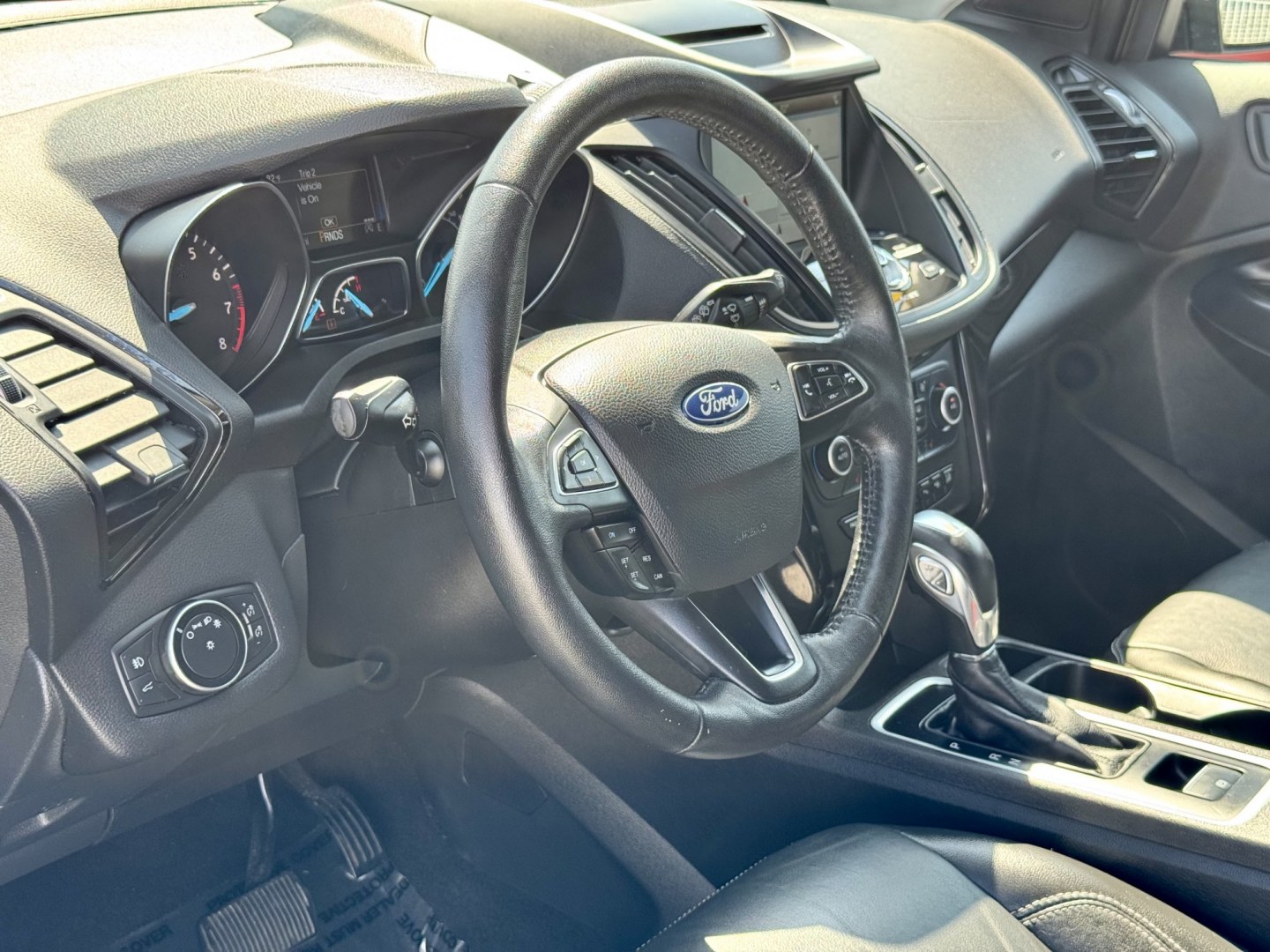 2018 BLACK Ford Escape Titanium FWD (1FMCU0J96JU) with an 2.0L L4 DOHC 16V engine, 6A transmission, located at 7600 S Western Ave., Chicago, IL, 60620, (773) 918-3980, 0.000000, 0.000000- Photo#5