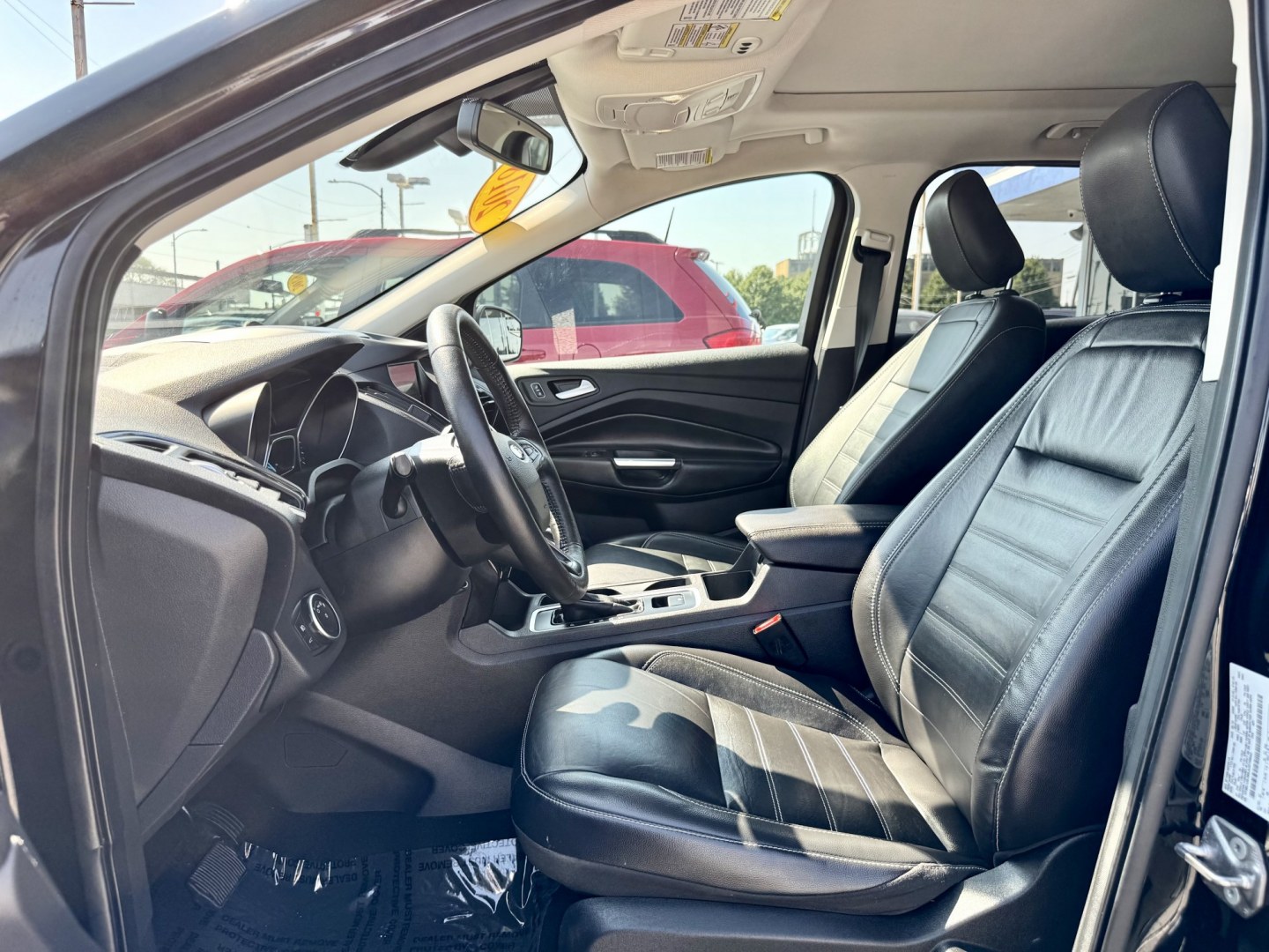 2018 BLACK Ford Escape Titanium FWD (1FMCU0J96JU) with an 2.0L L4 DOHC 16V engine, 6A transmission, located at 7600 S Western Ave., Chicago, IL, 60620, (773) 918-3980, 0.000000, 0.000000- Photo#7