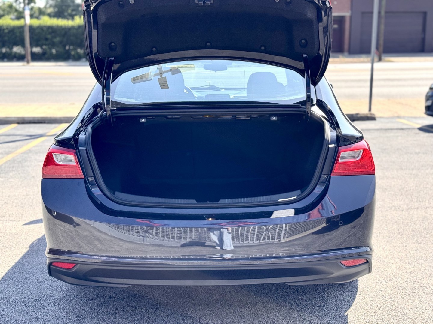 2023 GRAY Chevrolet Malibu 1LT (1G1ZD5ST8PF) with an 1.5L L4 DOHC 16V engine, 6A transmission, located at 7600 S Western Ave., Chicago, IL, 60620, (773) 918-3980, 0.000000, 0.000000- Photo#4