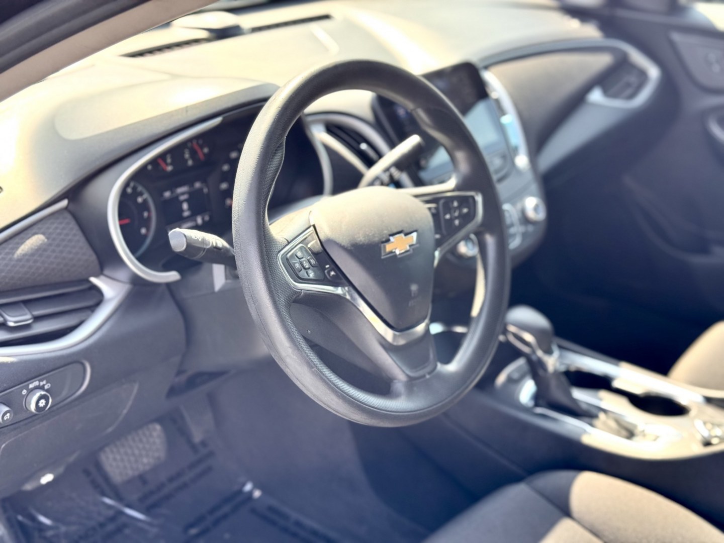 2023 GRAY Chevrolet Malibu 1LT (1G1ZD5ST8PF) with an 1.5L L4 DOHC 16V engine, 6A transmission, located at 7600 S Western Ave., Chicago, IL, 60620, (773) 918-3980, 0.000000, 0.000000- Photo#5