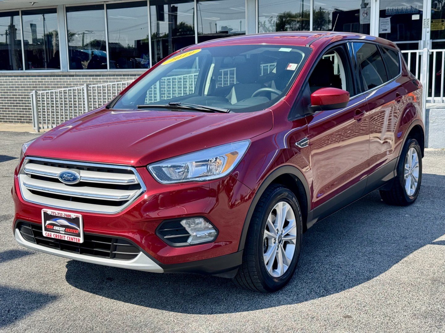 2019 RED Ford Escape SE 4WD (1FMCU9GDXKU) with an 1.5L L4 DOHC 16V engine, 6A transmission, located at 7600 S Western Ave., Chicago, IL, 60620, (773) 918-3980, 0.000000, 0.000000- Photo#2