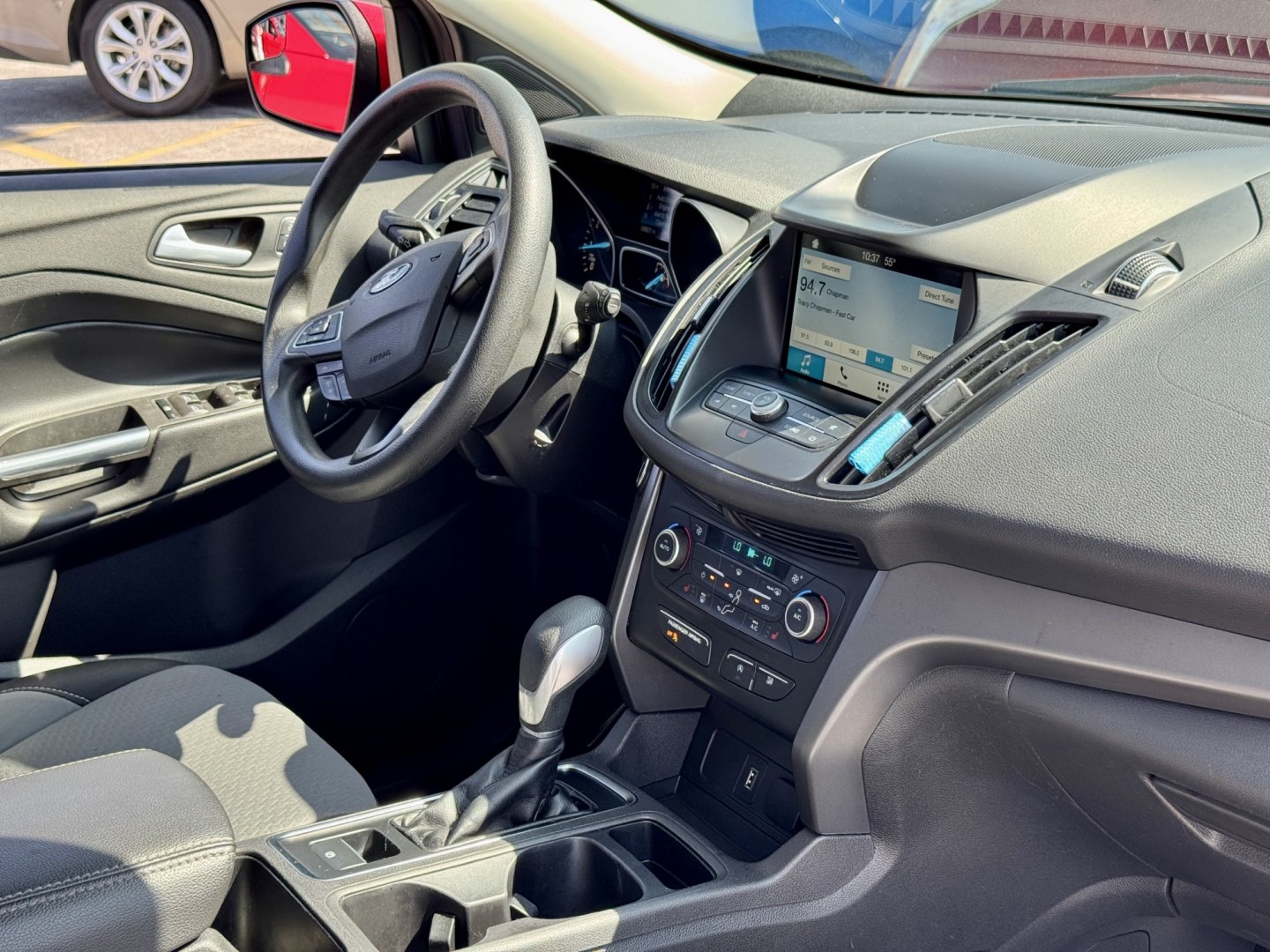 2019 RED Ford Escape SE 4WD (1FMCU9GDXKU) with an 1.5L L4 DOHC 16V engine, 6A transmission, located at 7600 S Western Ave., Chicago, IL, 60620, (773) 918-3980, 0.000000, 0.000000- Photo#10