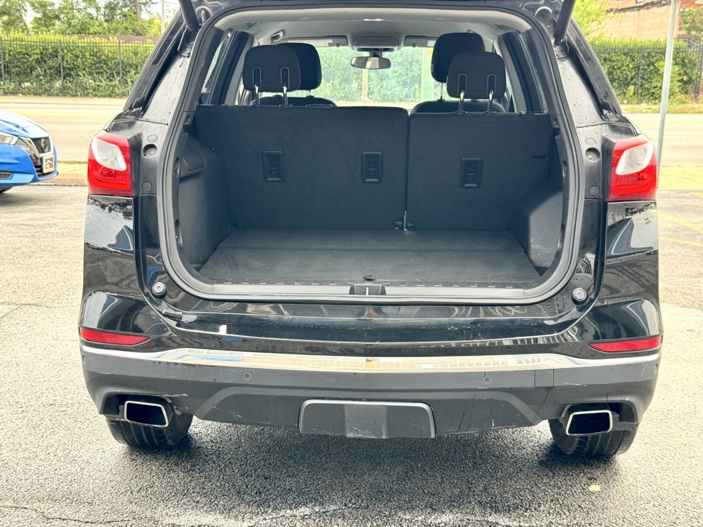2018 BLACK Chevrolet Equinox LT AWD (2GNAXTEX5J6) with an 2.0L L4 DOHC 16V TURBO engine, 6A transmission, located at 7600 S Western Ave., Chicago, IL, 60620, (773) 918-3980, 0.000000, 0.000000- Photo#4